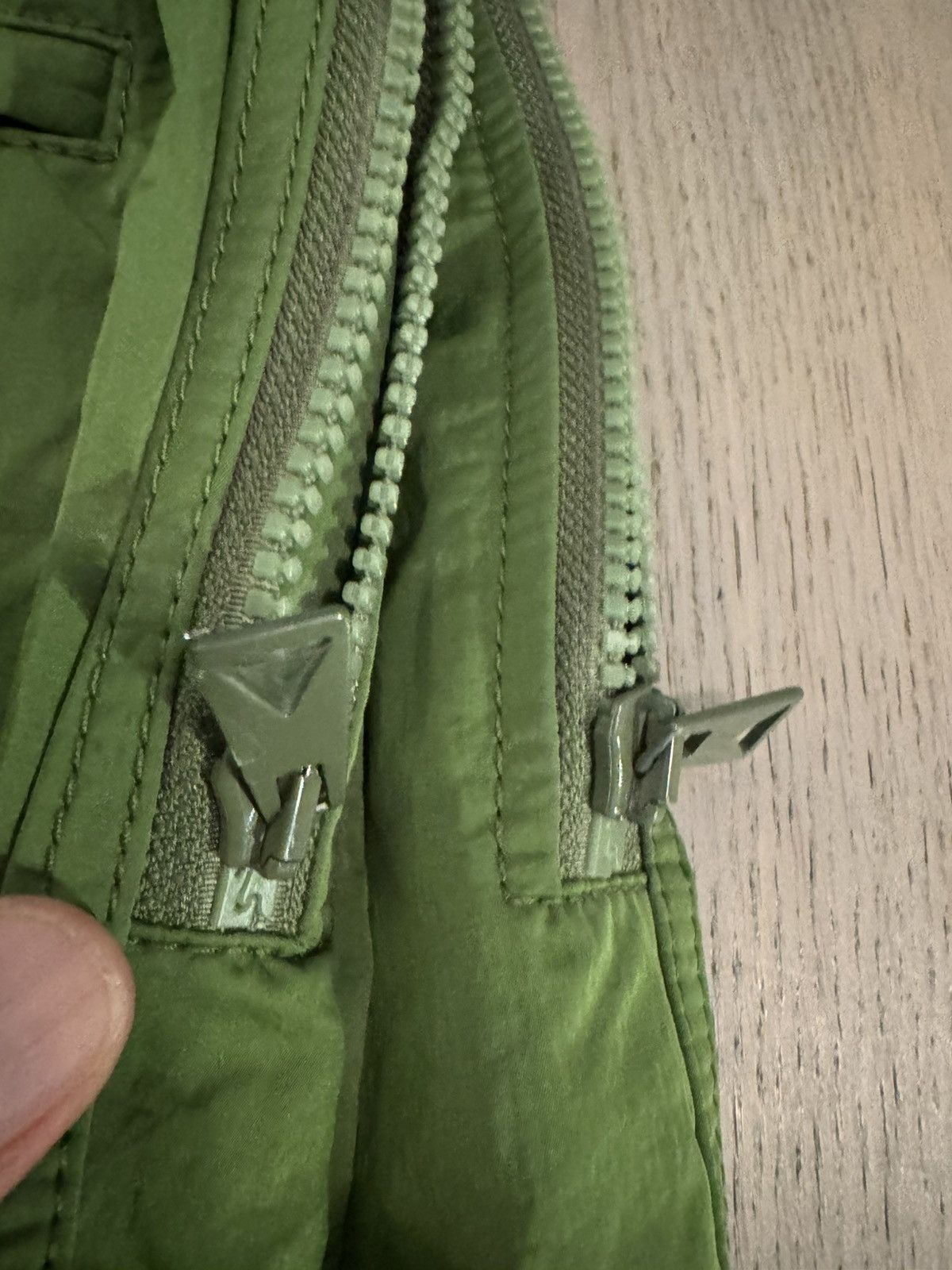 Bottega Veneta BOTTEGA VENETA nylon pants sizes in photos by tape measure Size US 29 - 13 Thumbnail