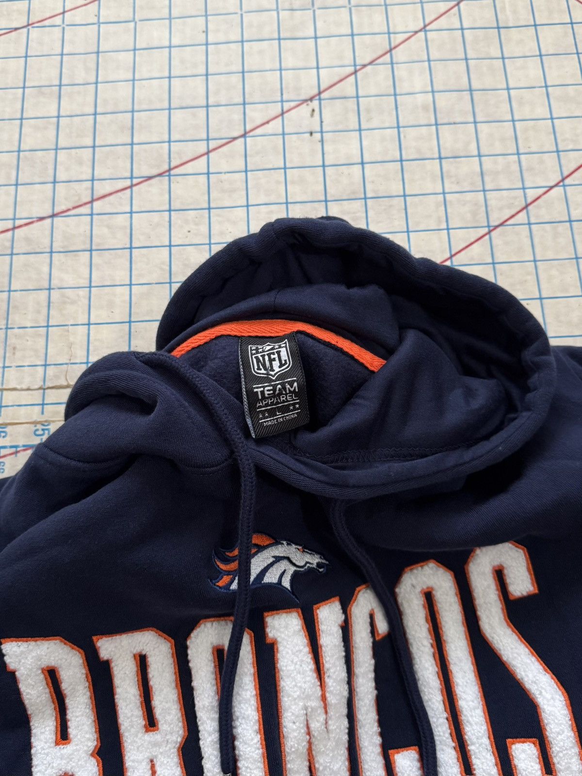 NFL NWOT NFL Team Apparel Denver Broncos Pull Over Hoodie Large Size US L / EU 52-54 / 3 - 6 Thumbnail