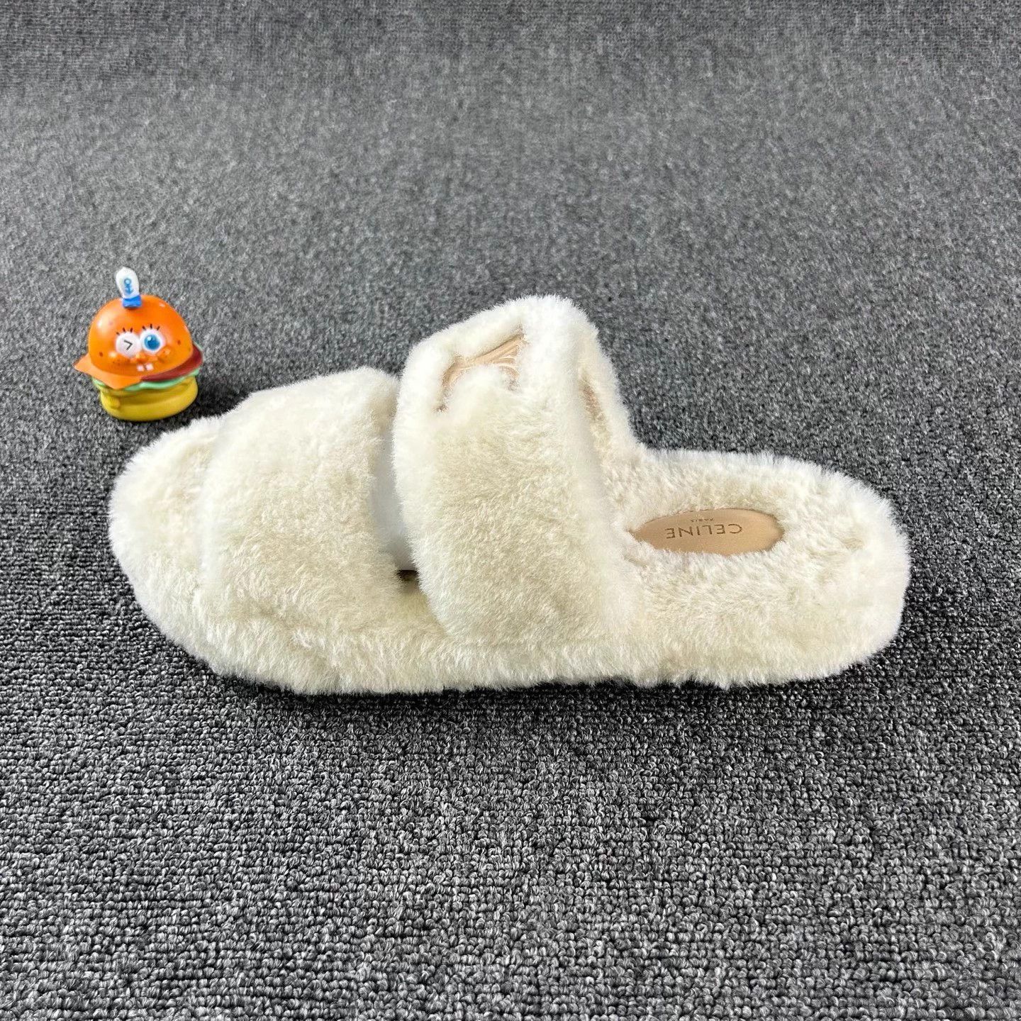Celine Celine Triomphe Faux Fur Slipper EUR39 Cozy Size US 8 / IT 38 - 3 Thumbnail