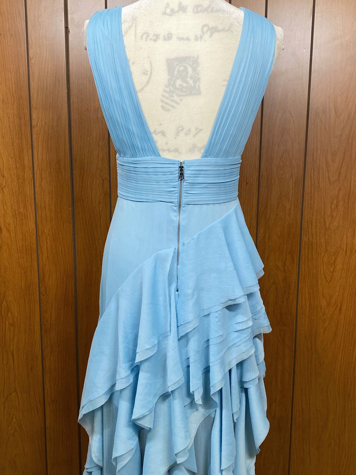 Alice + Olivia Alice + Olivia Asymmetric Ruffled Maxi Dress size 4 Size S / US 4 / IT 40 - 11 Thumbnail