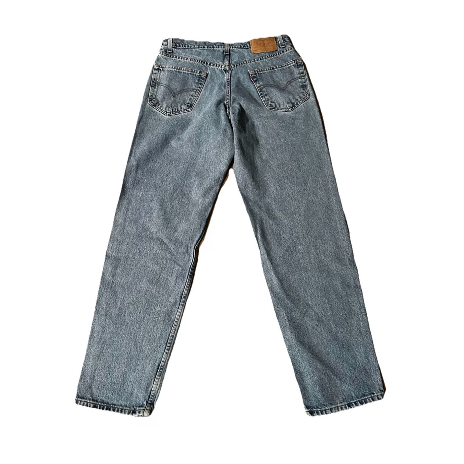 Levi's VINTAGE Levi's 550 Jeans Shirt? I cannot provide an answer. Size US 34 / EU 50 - 2 Thumbnail