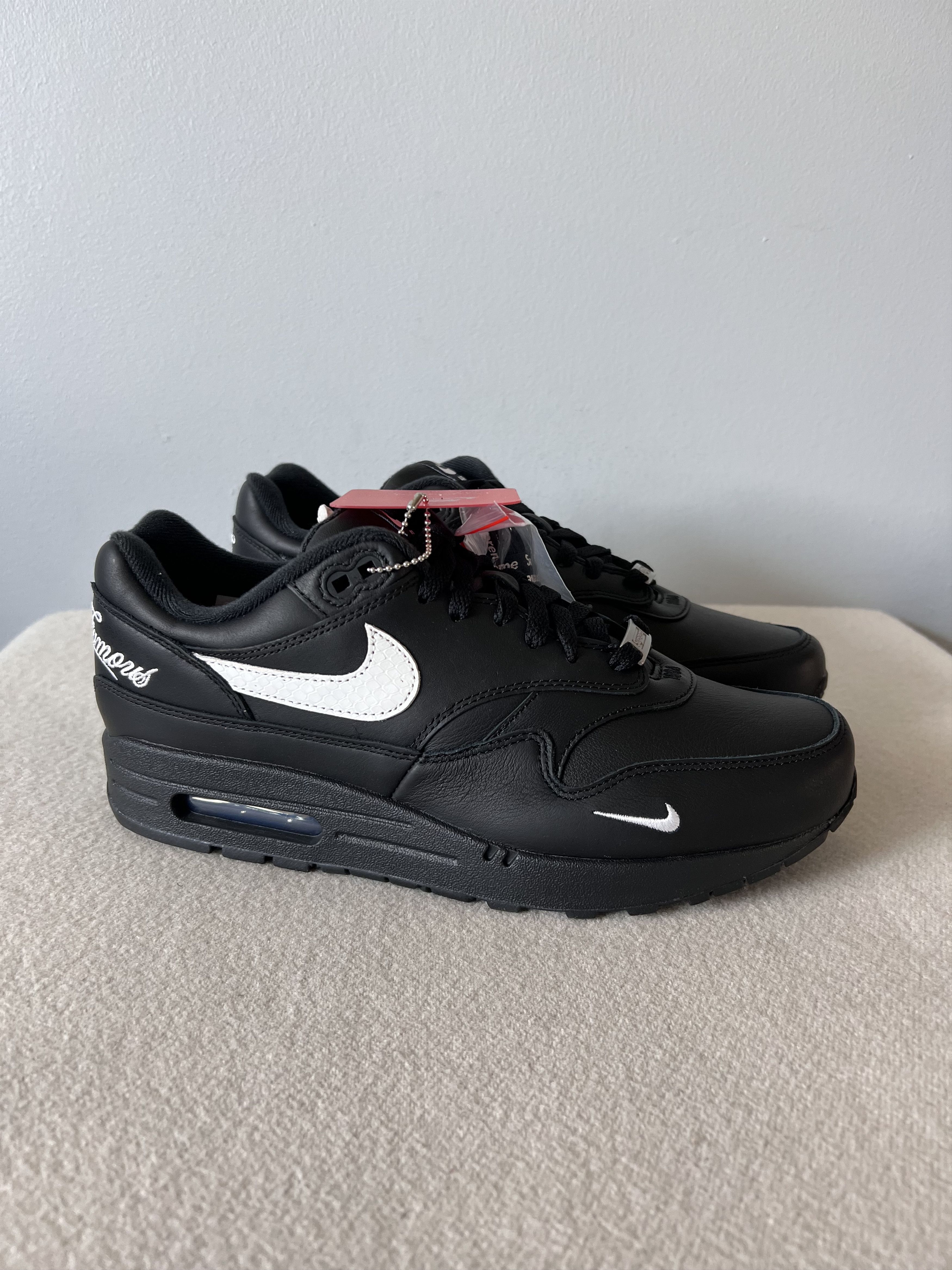 Pre-owned Nike X Supreme Nike Air Max 1 '87 Sp