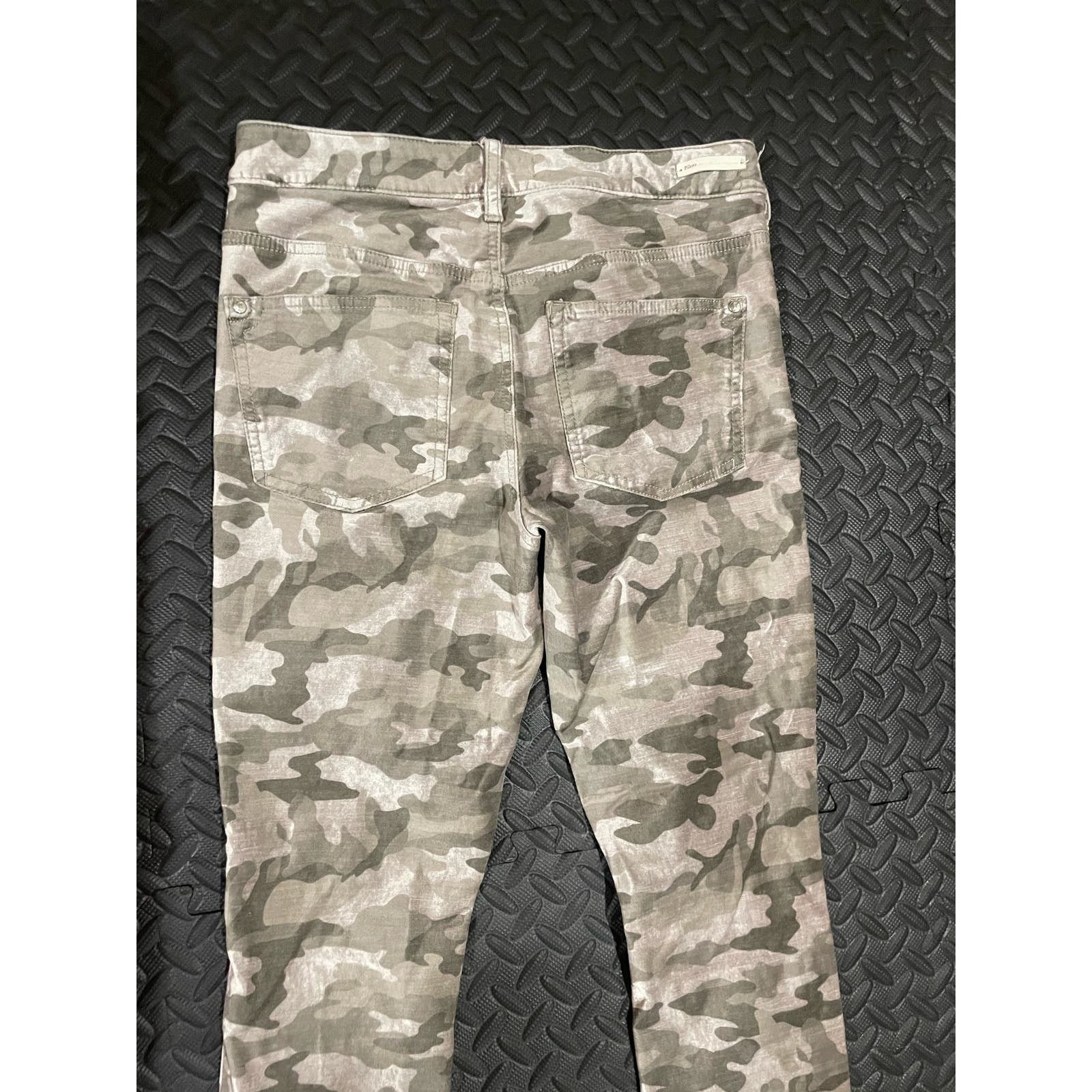 Anthropologie Pilcro Velvet Camo High Rise Skinny Jeans, 27 Size 27" / US 4 / IT 40 - 6 Thumbnail