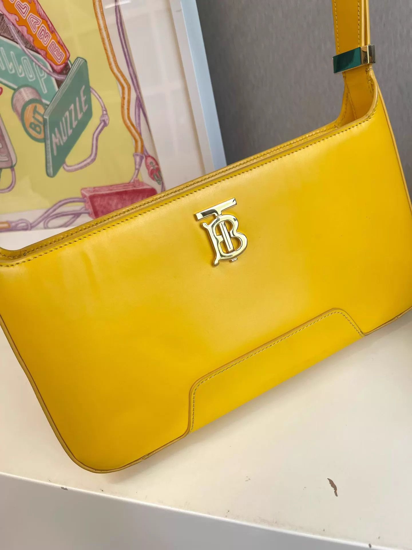 Burberry Burberry TB Yellow Armpit Bag Near New AH305 Size ONE SIZE - 7 Thumbnail
