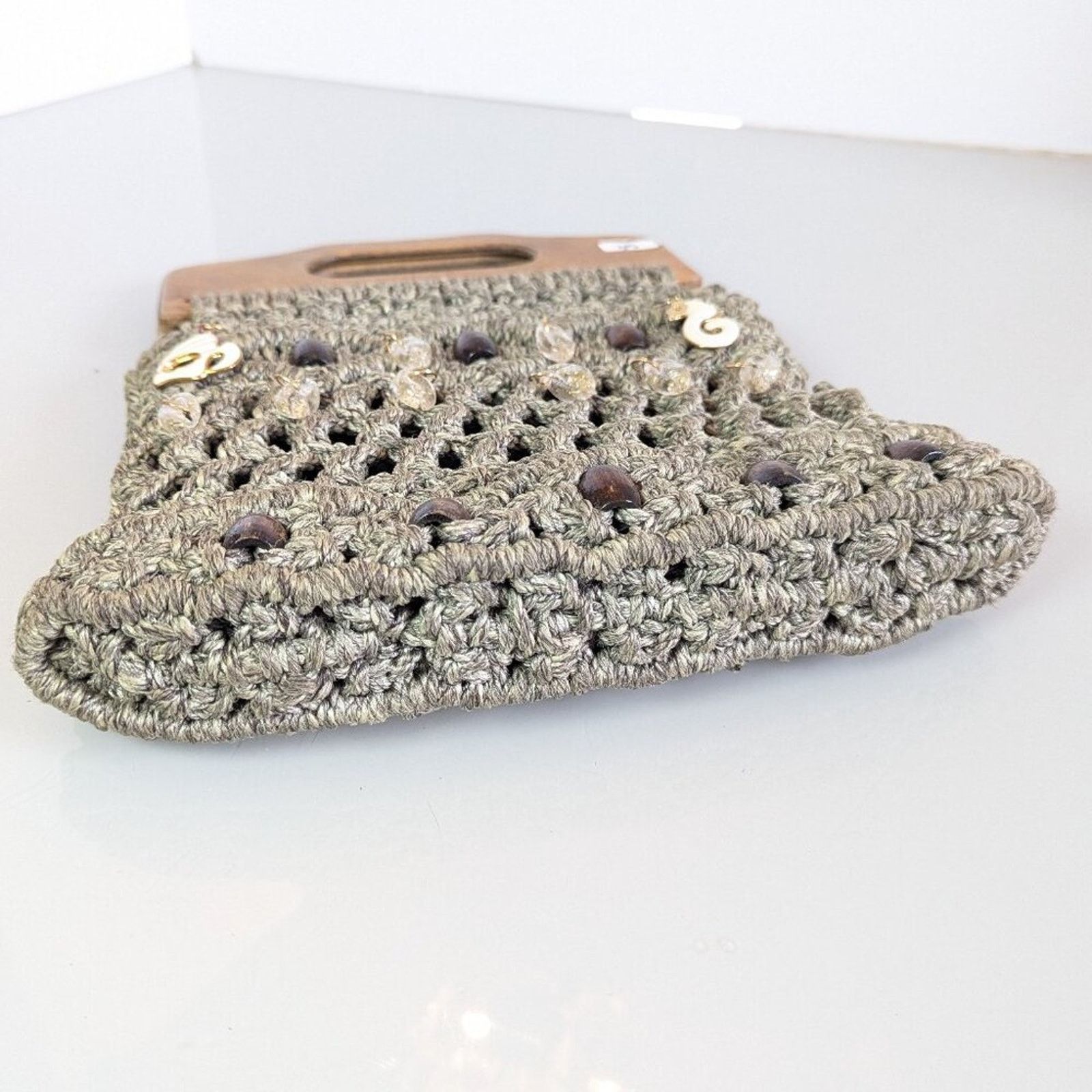 Vintage Vintage Taupe Macrame Bag Upcycled Jewelry Charms Shells Size ONE SIZE - 7 Thumbnail