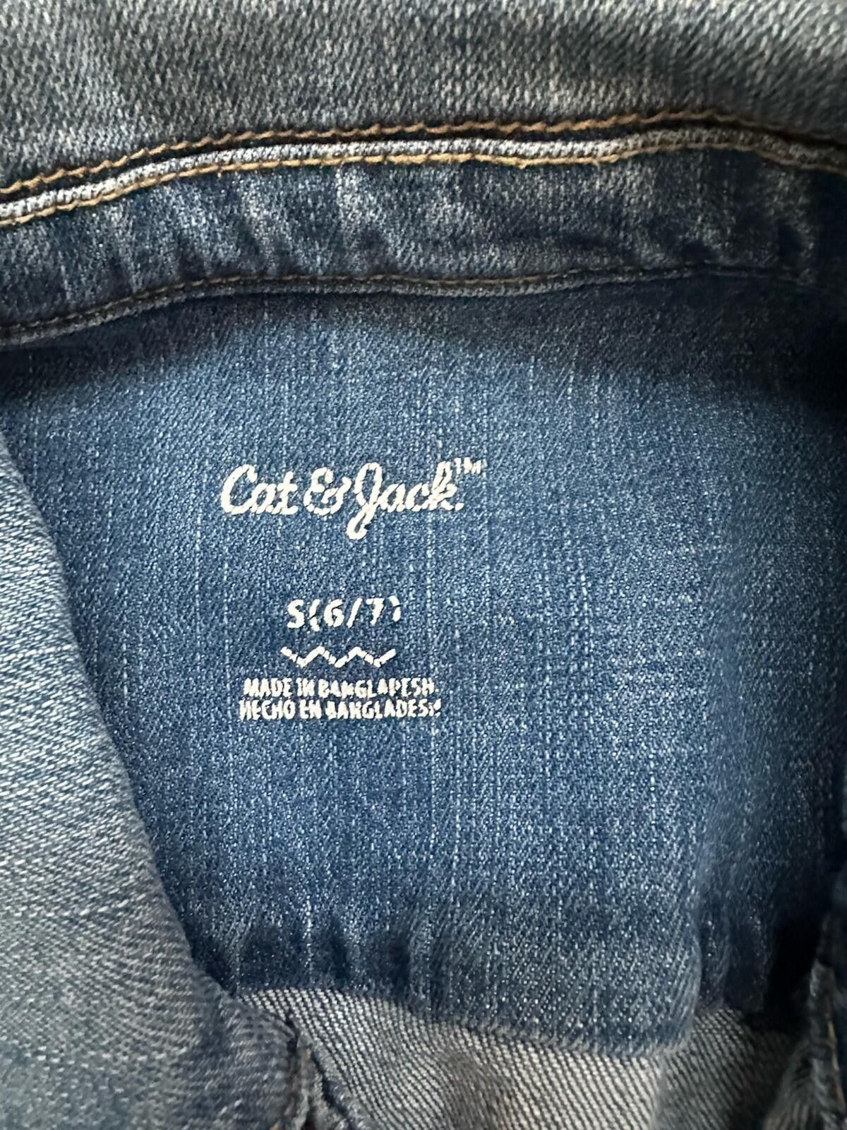 Other girls Cat & Jack denim jean jacket short cropped size S 6/7 Size ONE SIZE - 2 Thumbnail