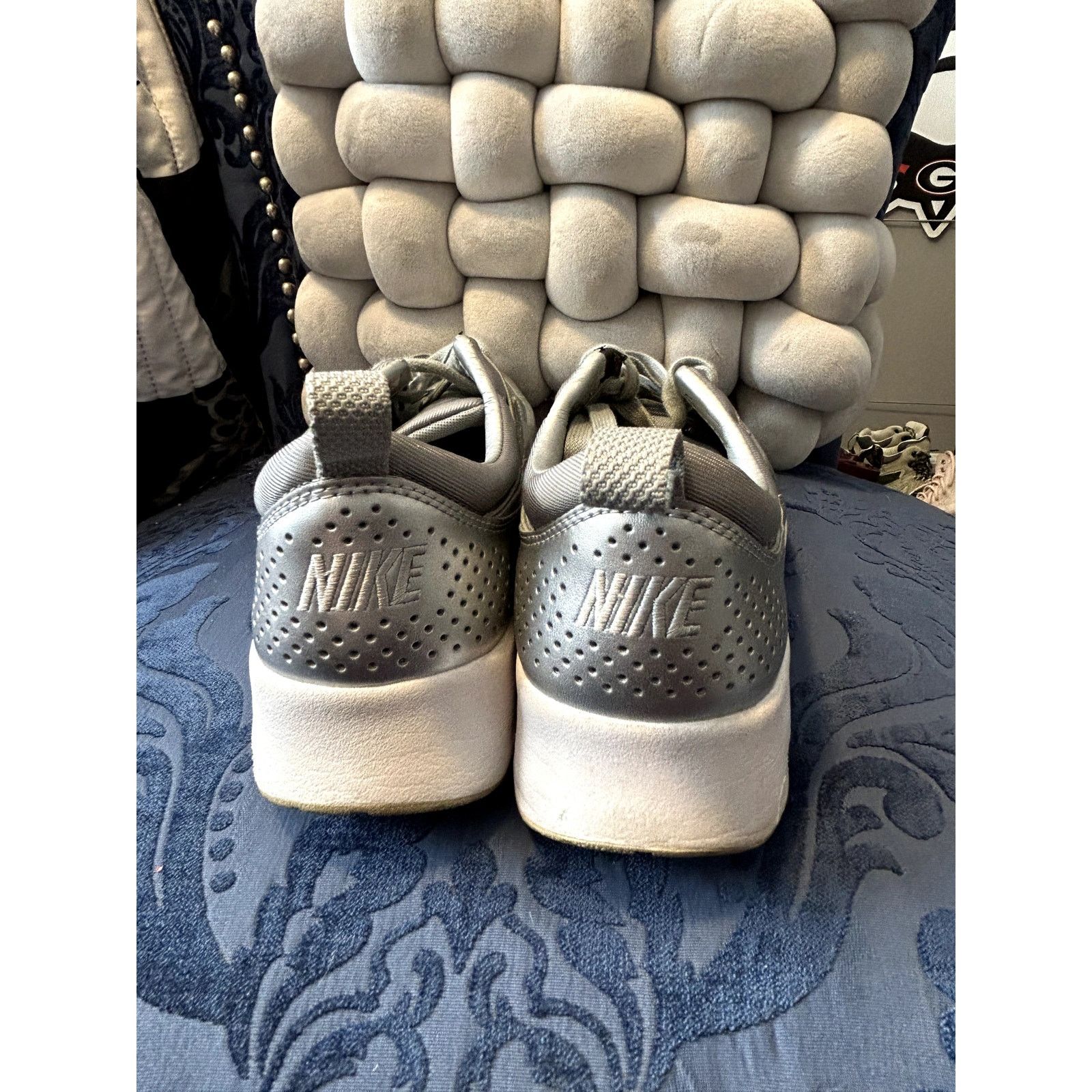 Nike Nike Thea Metallic Silver Sneakers Size 7/EU 38 Size US 7 / IT 37 - 6 Thumbnail