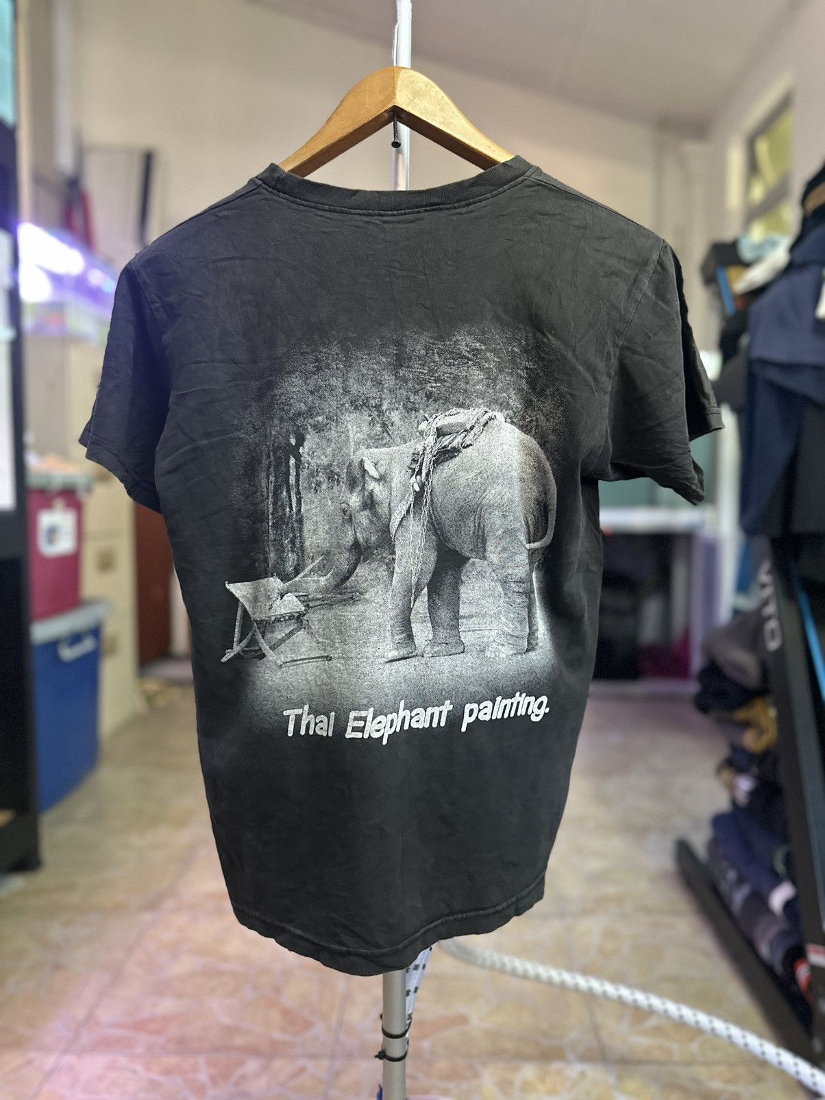 Vintage Vintage faded animal tshirt Size US M / EU 48-50 / 2 - 4 Thumbnail