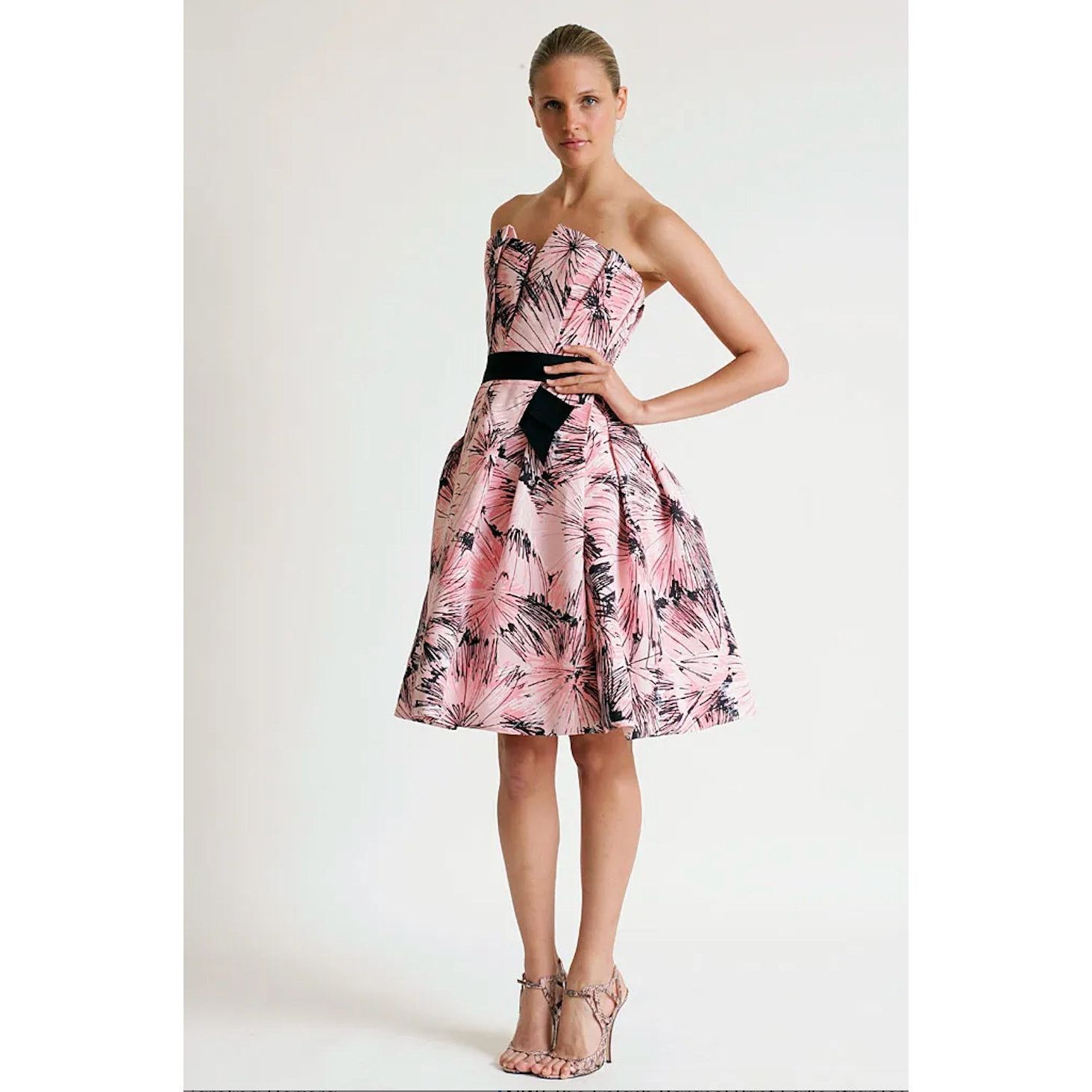 Carolina Herrera NWT Carolina Herrera Pink Parasol Print Strapless Dress S Size S / US 4 / IT 40 - 4 Thumbnail