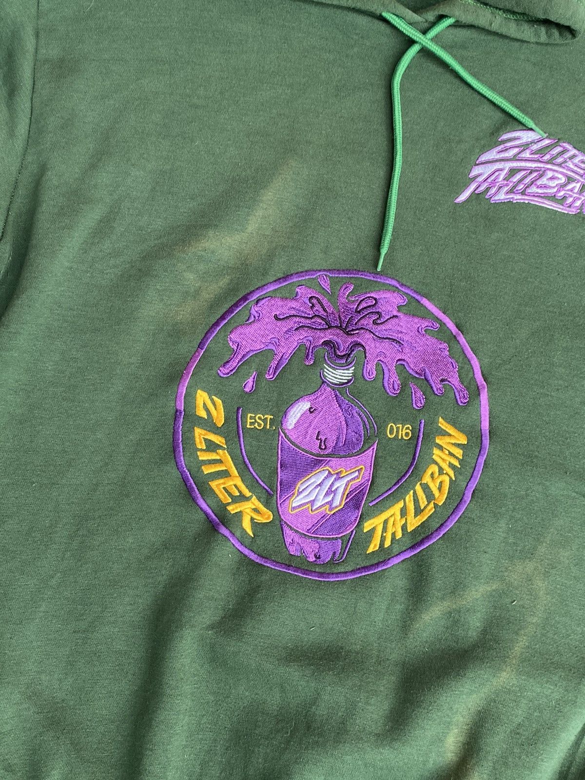 Vintage Vtg 2 Liter Taliban Hoodie Green Size US XL / EU 56 / 4 - 8 Thumbnail