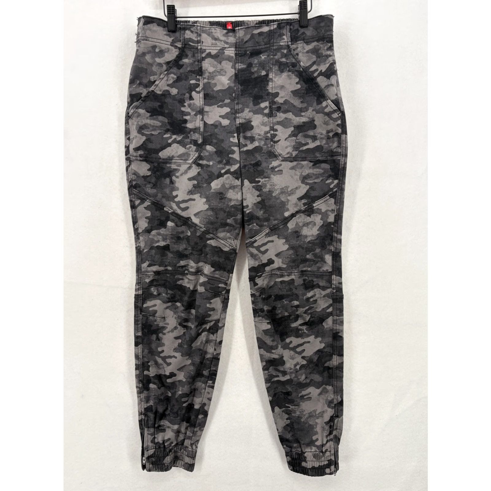 Spanx Spanx Pants Womens XL Gray Camo Stretch Twill Cargo Jogger Pockets Comfort Gym - Jogger Pants - Gray Camouflage Cargo Pants Women XL Spanx Size 40" / US 18 - 2 Thumbnail