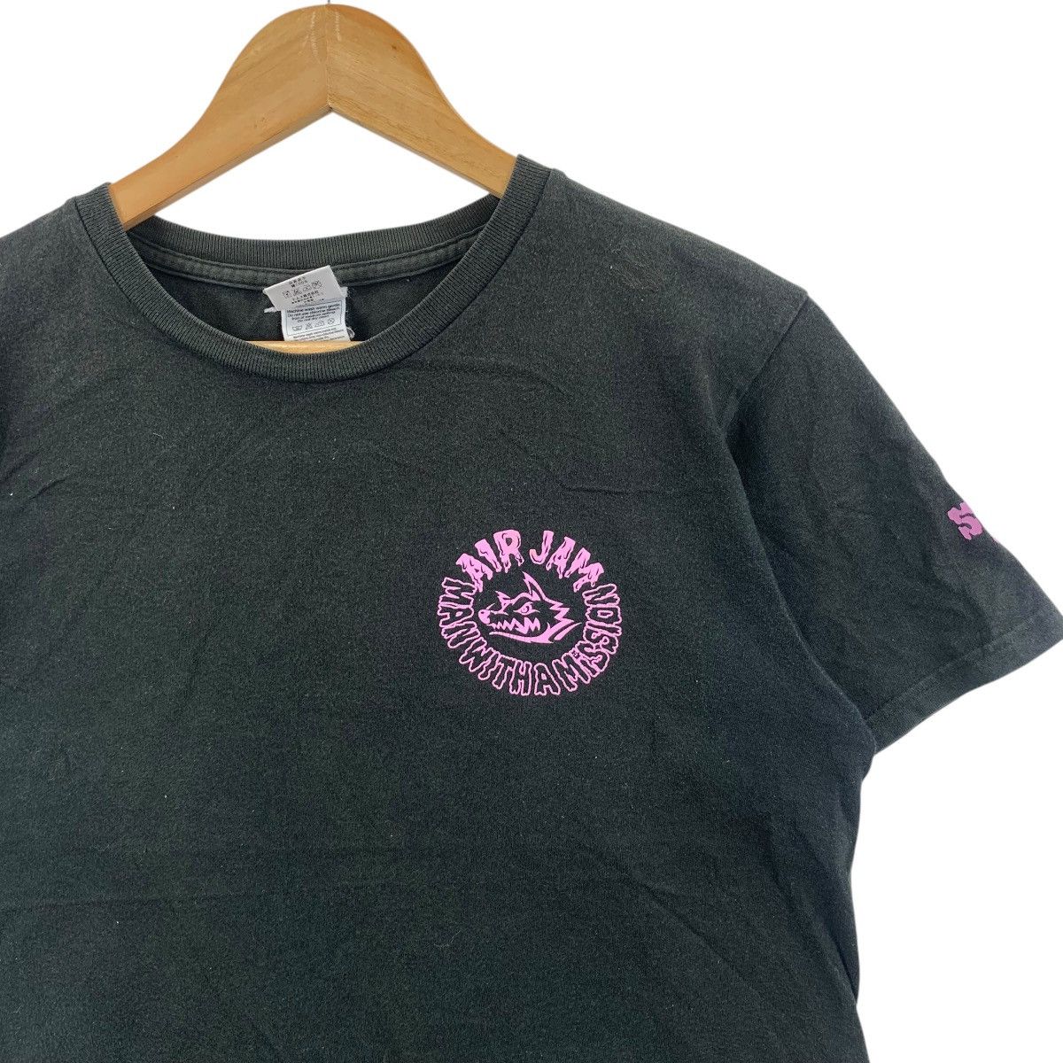 Band Tees MAN WITH A MISSION Japan Band Air Jam Tee Shirt Top Spear Size US M / EU 48-50 / 2 - 6 Thumbnail