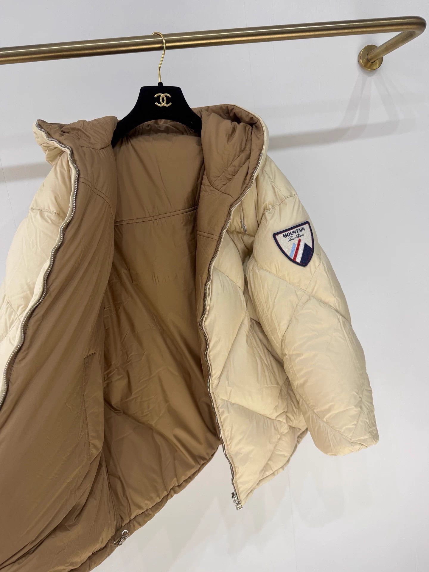 Loro Piana Loro Piana 2T Holiday White Down Puffer 99N XS O Size XS / US 0-2 / IT 36-38 - 4 Thumbnail