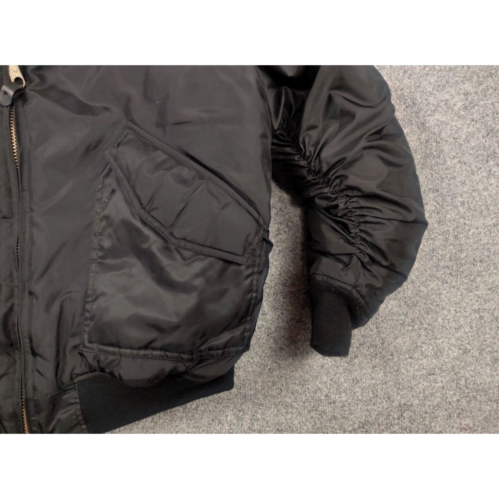 Vintage VINTAGE Air Force MA2 USA Flight Cold Weather Army Black Bomber Jacket Military Jacket Size US L / EU 52-54 / 3 - 6 Thumbnail