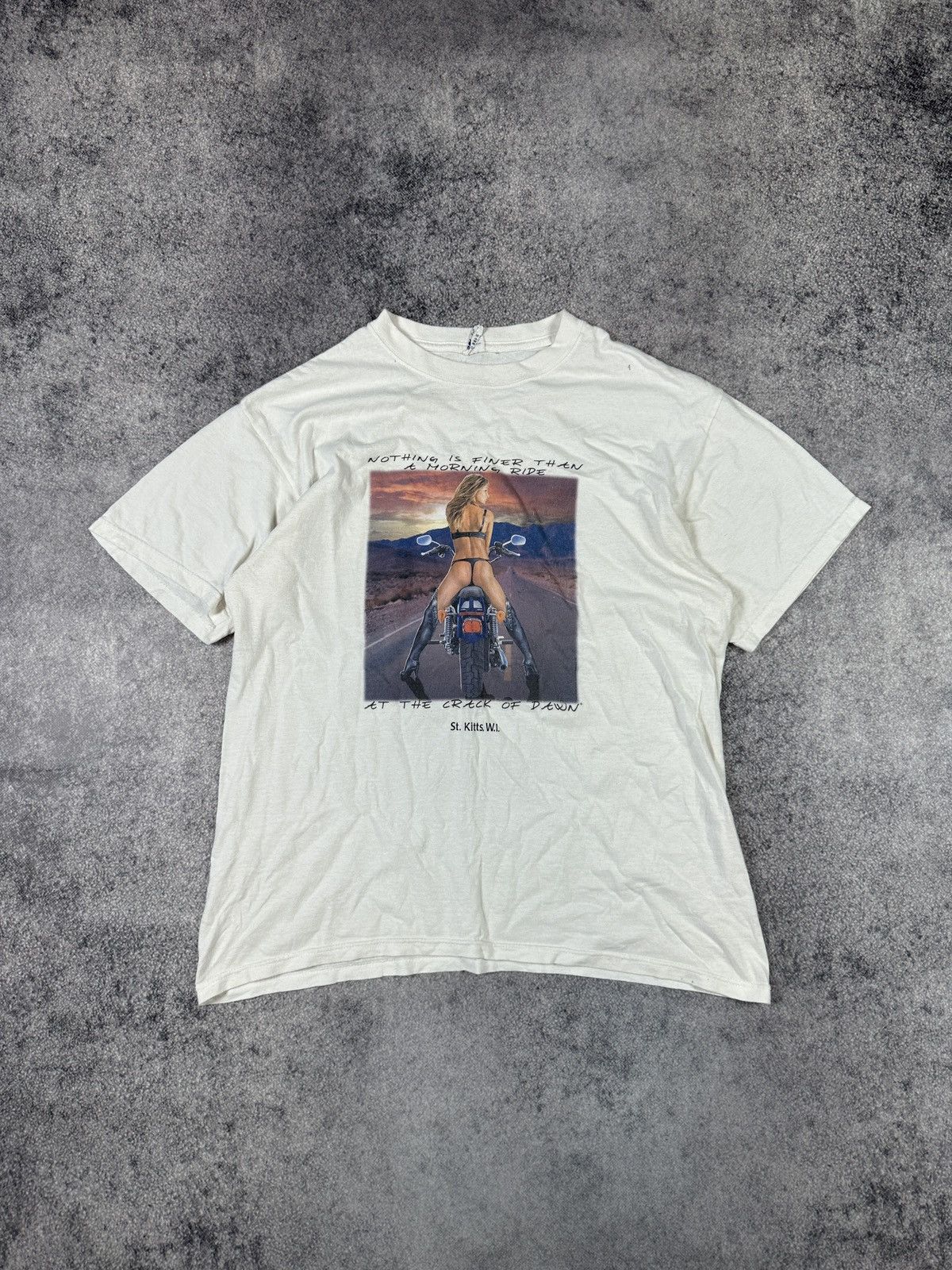 Band Tees Vintage Moto Sexy Girl Sunset Logo T-shirt Very Rare USA L Size US L / EU 52-54 / 3 - 1 Thumbnail