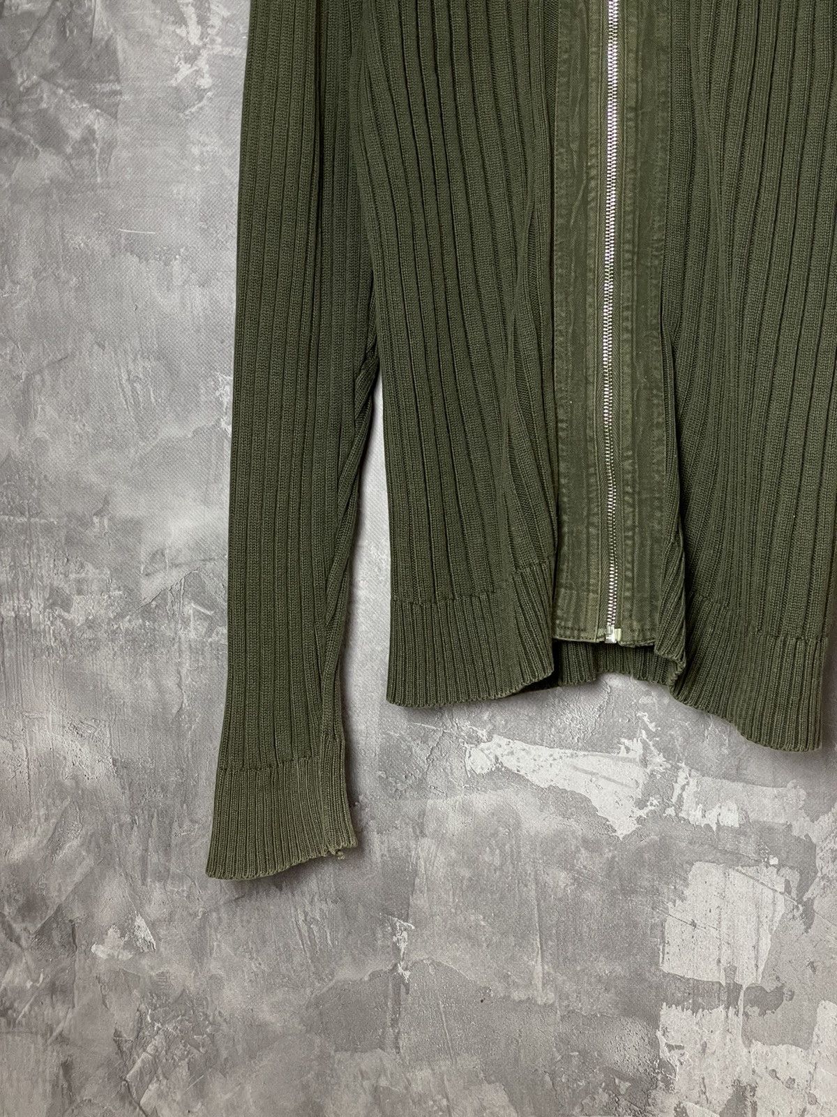 Japanese Brand Y2K DISTRESSED FADED SWEATER ZIP UP VINTAGE JAPANESE BRAND Size US M / EU 48-50 / 2 - 5 Thumbnail
