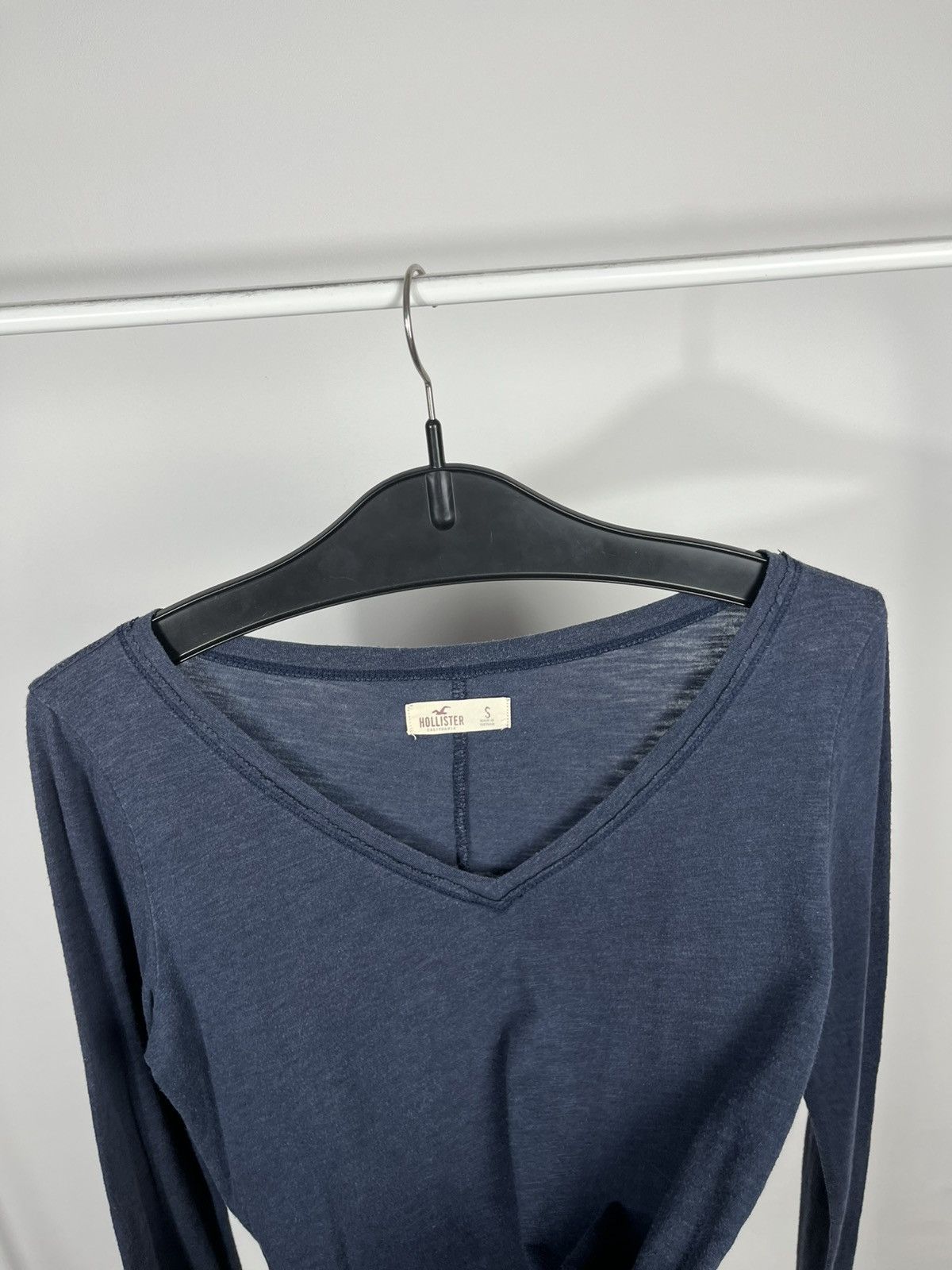 Hollister Hollister Womens Navy V Neck Long Sleeve Top Size S Casual Size S / US 4 / IT 40 - 8 Thumbnail