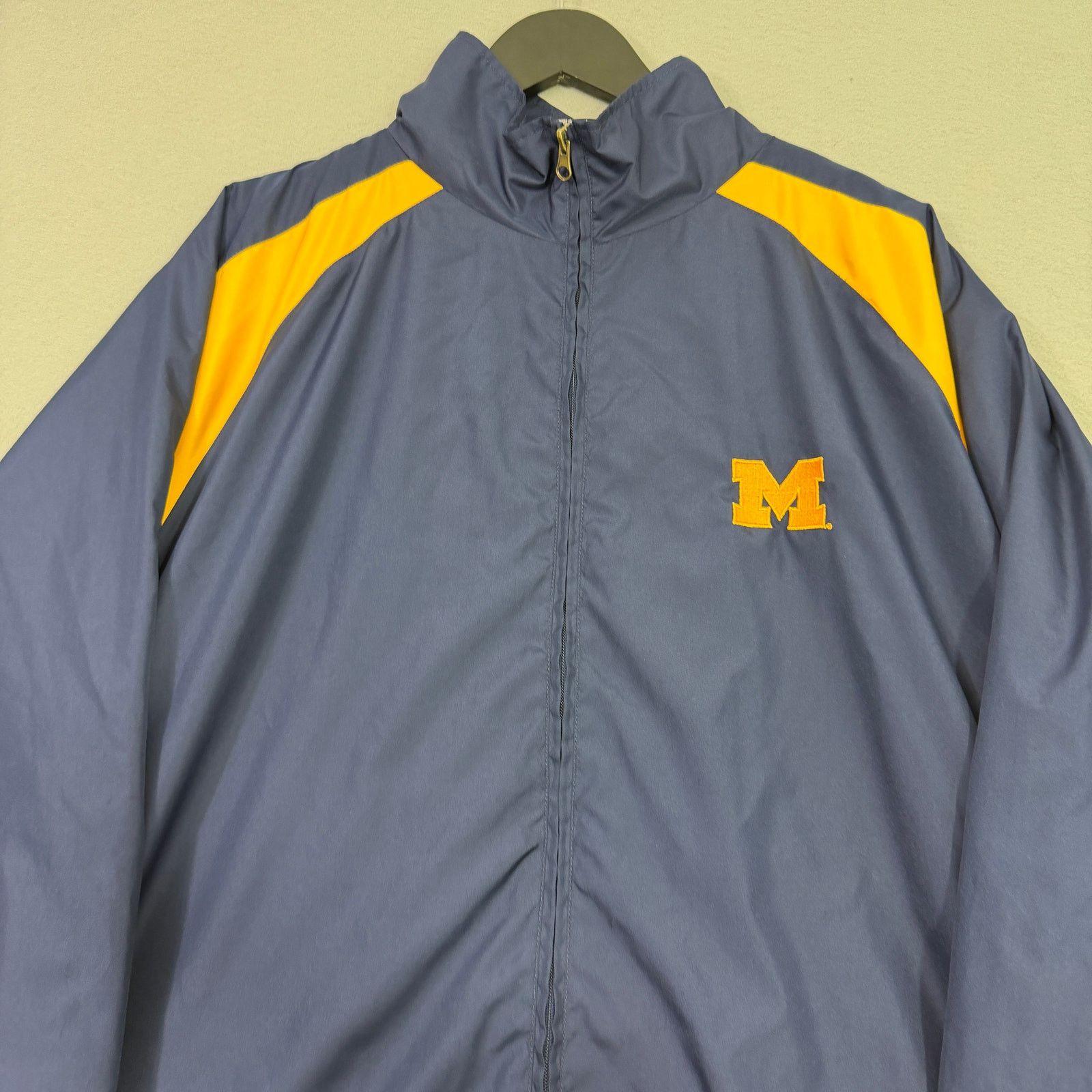 Vintage Vintage Michigan Wolverines Windbreaker Jacket Large Blue Size US L / EU 52-54 / 3 - 2 Thumbnail