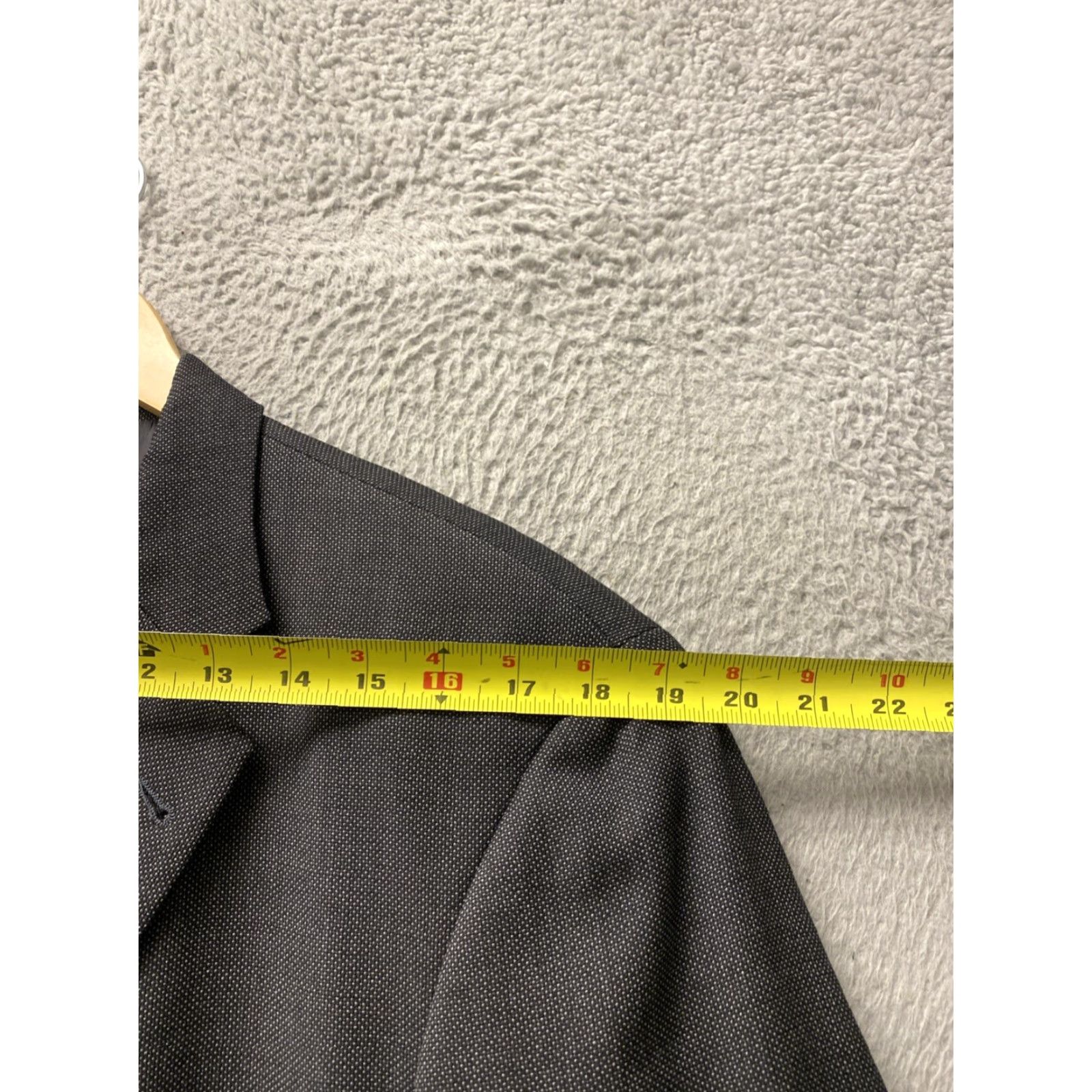 Hugo Boss VINTAGE HUGO BOSS Men’s Blazer Solid Gray 3-Button 42L Formal Casual Size 42R - 5 Thumbnail