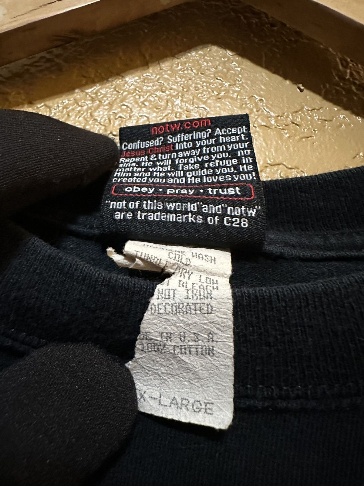 Vintage 🕊️ Vintage Jesus Not of This World T Shirt Size US XL / EU 56 / 4 - 7 Thumbnail