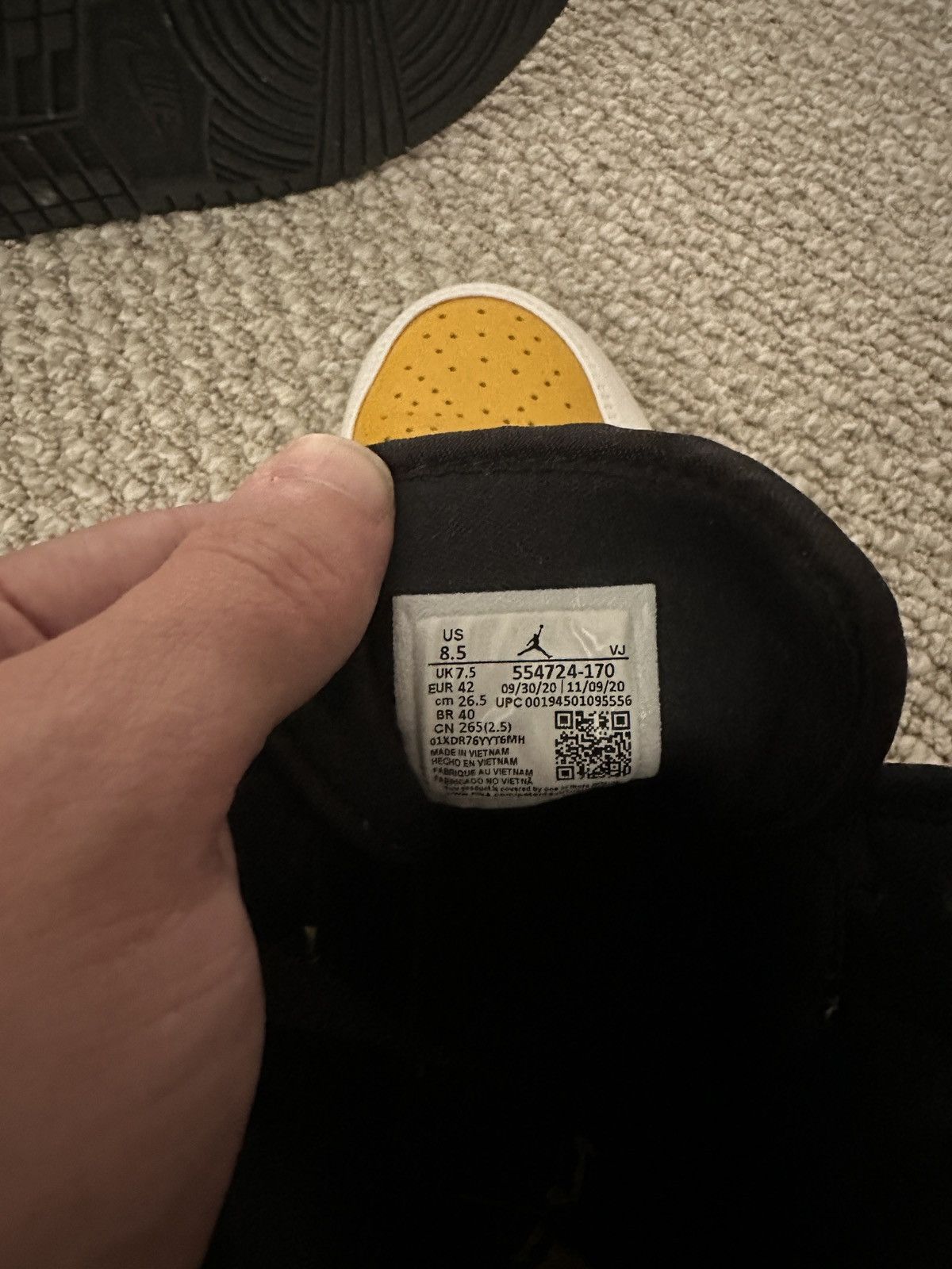 Nike Nike jordan 1 mid sz 8.5 Size US 8.5 / EU 41-42 - 7 Thumbnail