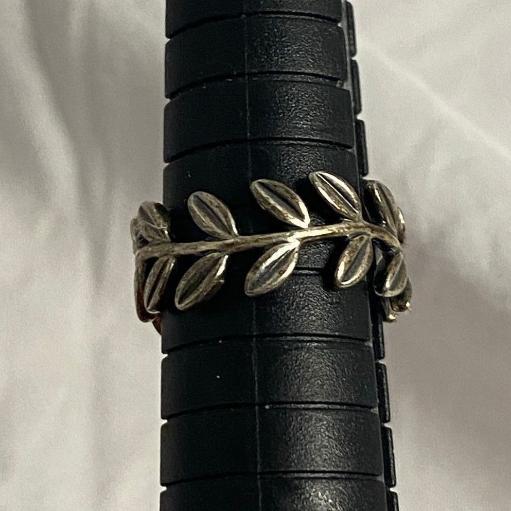 pandora Boho Olive Leaf Band Ring Silver 925 Pandora Size 6 Size ONE SIZE - 7 Thumbnail
