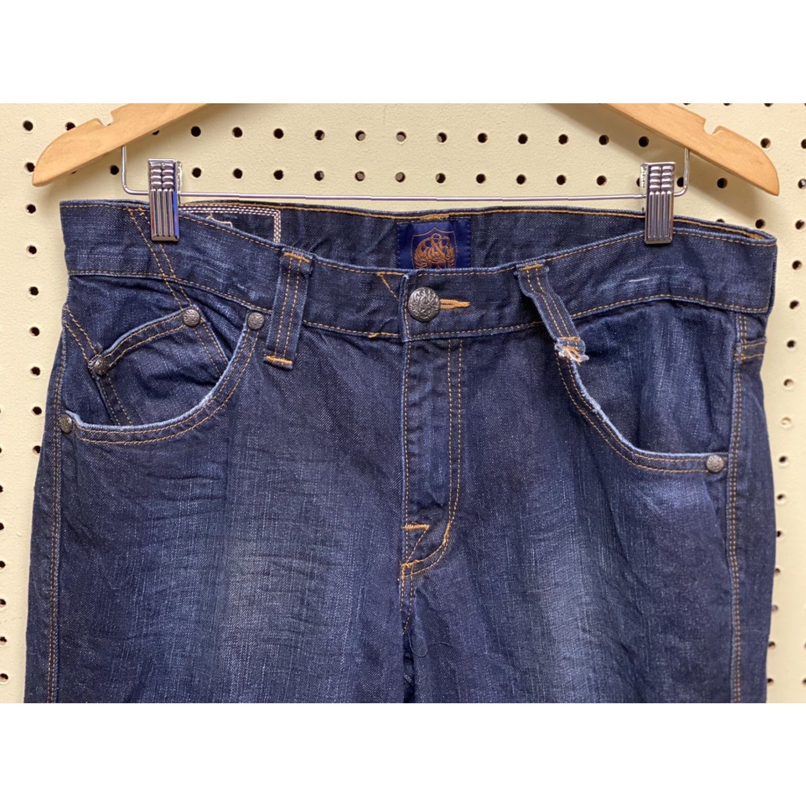 Vintage Rock & Republic Men Jeans Rigid Dark Wash 34 x 32 Blue Denim Cotton Inseam 32 Rise Mid Regular Size 34 Mens Size US 34 / EU 50 - 4 Thumbnail