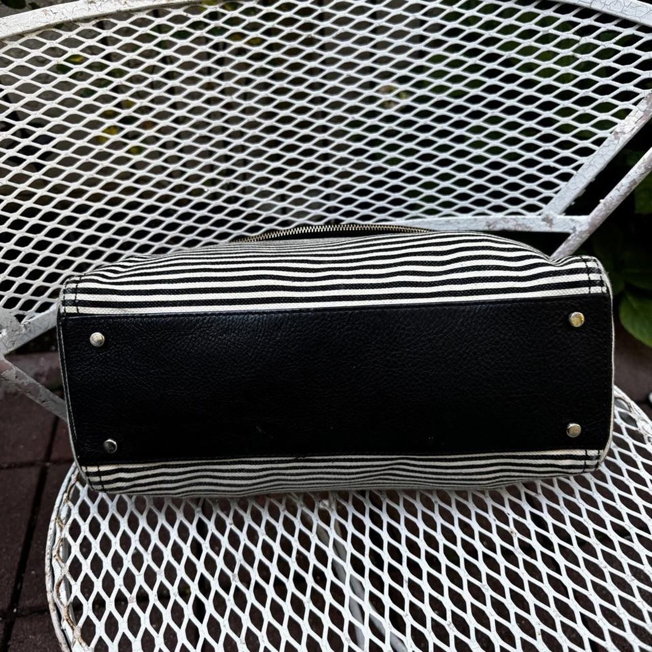 Kate Spade Kate Spade Convertible Black & White Stripped Bag Size ONE SIZE - 3 Thumbnail
