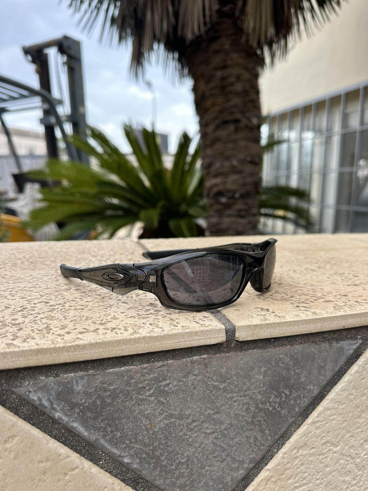 Oakley Oakley Sunglasses Black 04-327 Straight Size ONE SIZE - 1 Thumbnail