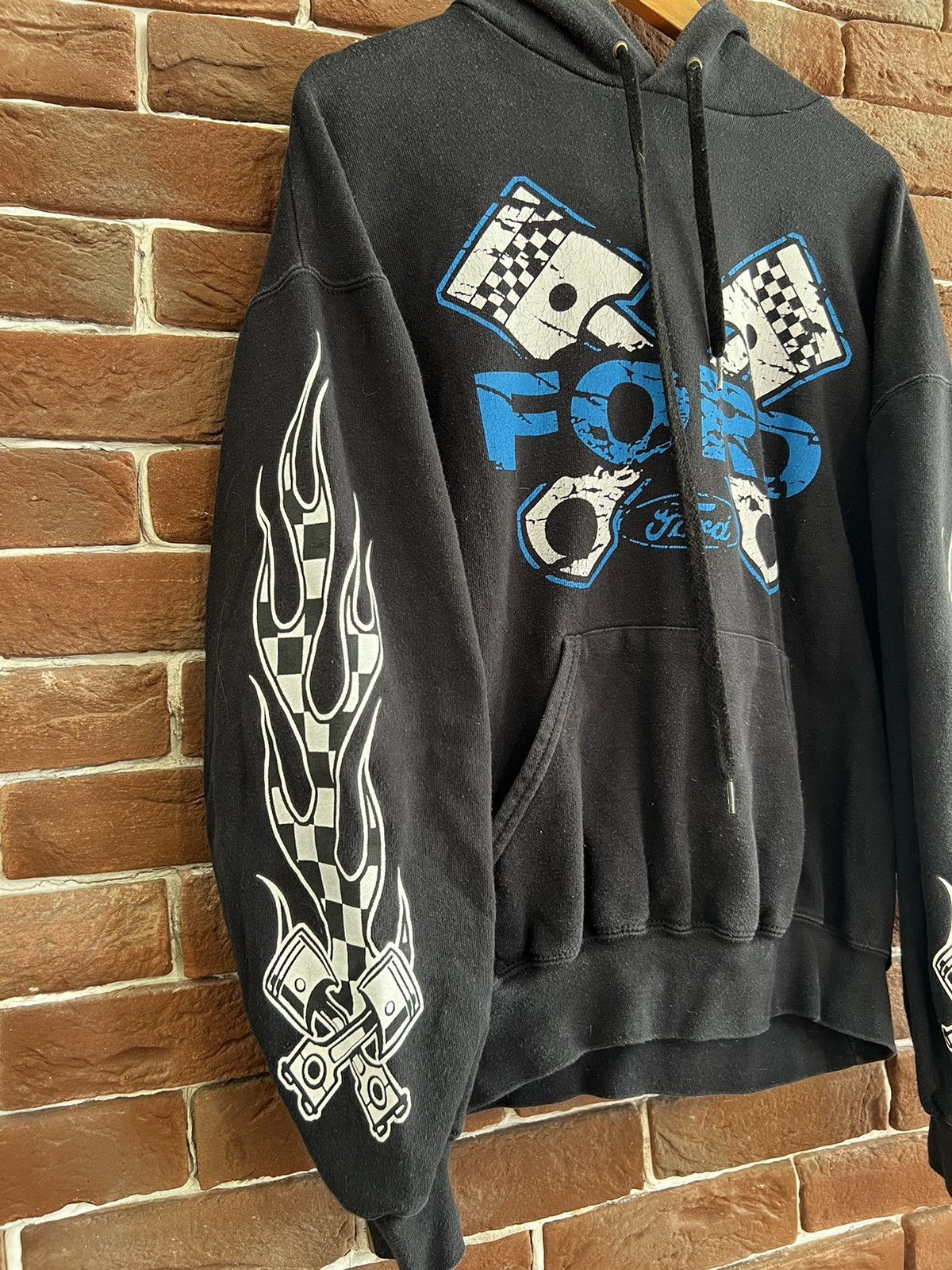 Ford Vintage Ford Racing Black and Blue Flames Fire Car Hoodie L Size US L / EU 52-54 / 3 - 4 Thumbnail