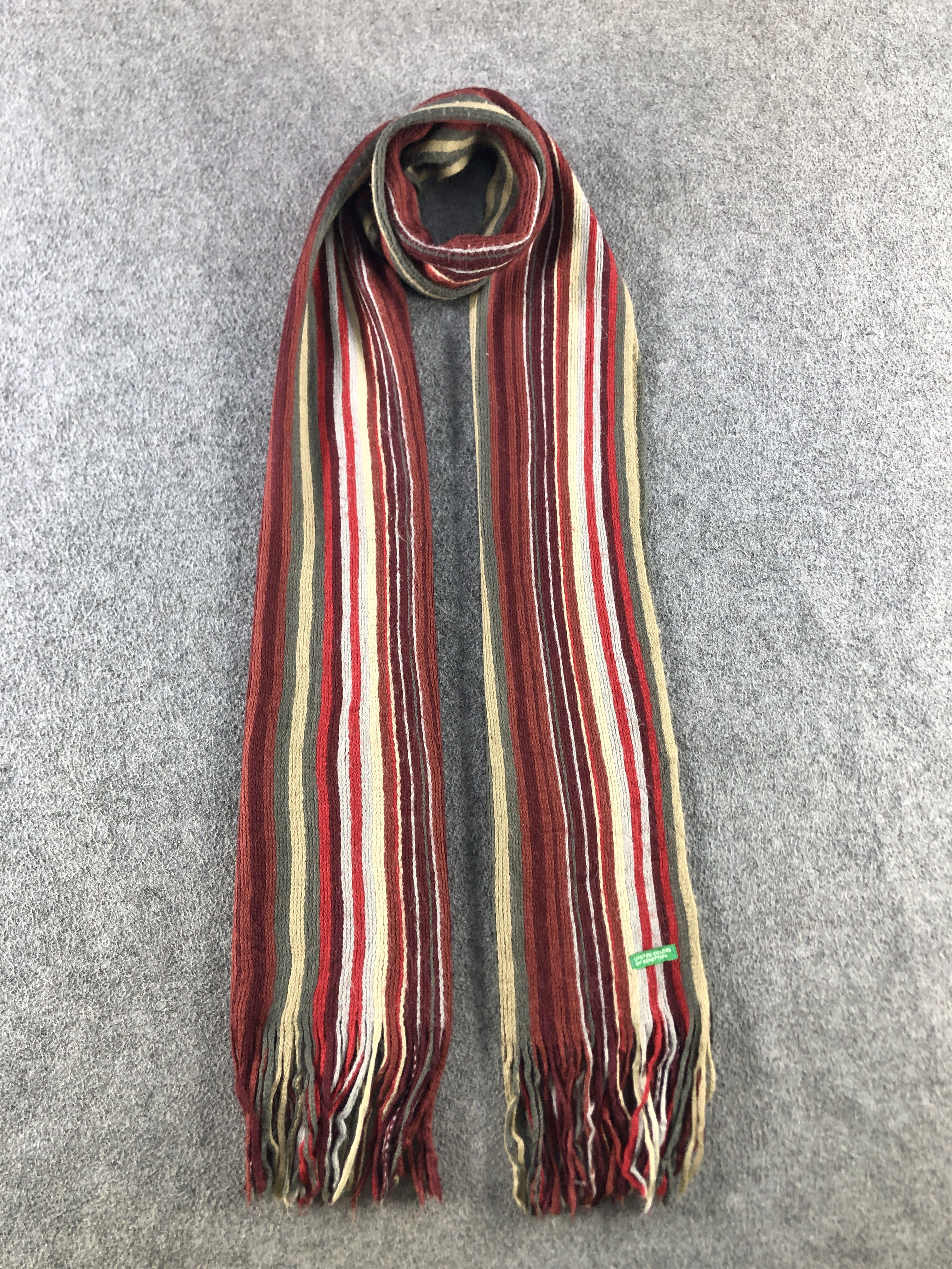 United Colors Of Benetton United Colors Of Benetton Scarf / Muffler / Neckwear P763 Size ONE SIZE - 1 Thumbnail