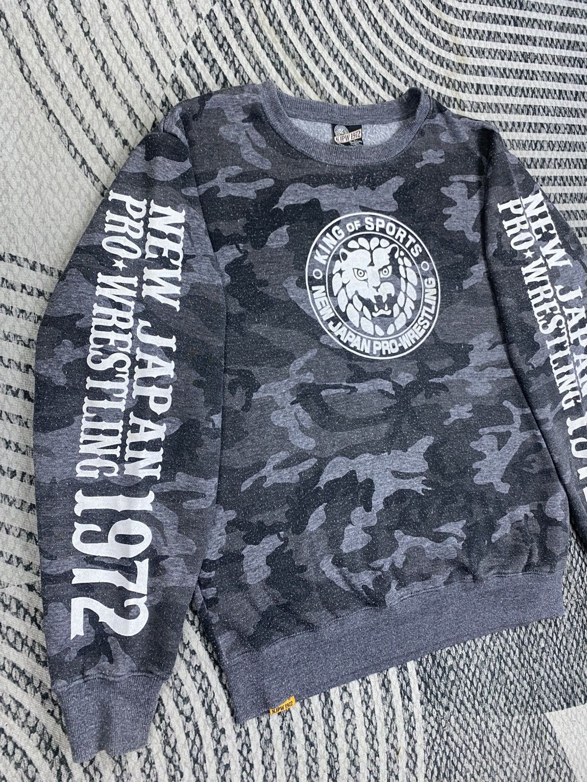 Japanese Brand Vtg NJPW 1972 Wrestling King Of Sport Camouflage Sweatshirt Size US M / EU 48-50 / 2 - 4 Thumbnail