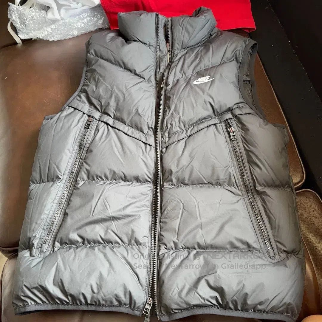 Nike Nike Storm. Size US L / EU 52-54 / 3 - 1 Thumbnail