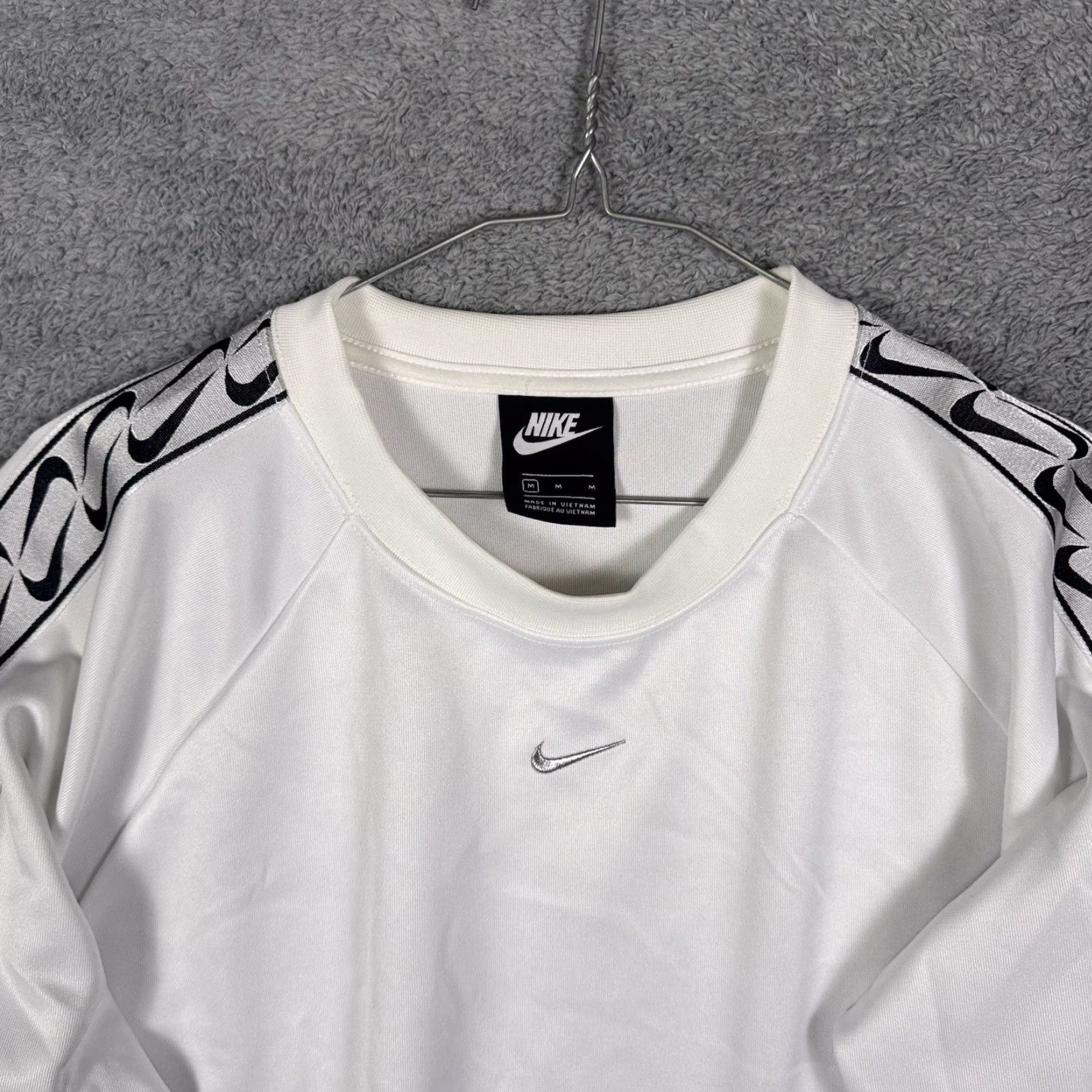 Nike Nike Sweatshirt Womens M Center Check Double Logo Tape Crewneck Pullover BV3443 Size M / US 6-8 / IT 42-44 - 4 Thumbnail