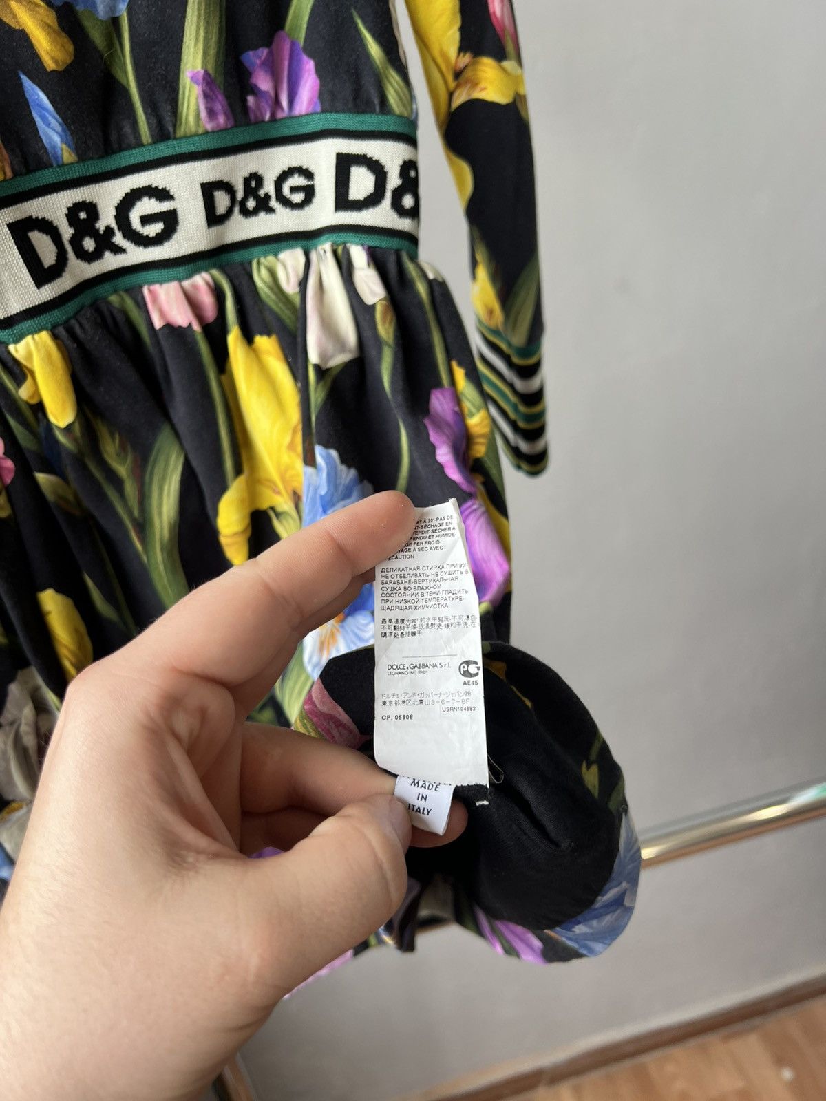 Dolce & Gabbana DOLCE & GABBANA GIRLS FLORAL IRIS DRESS 5 YEARS 107/113CM Size XXS / US 00 / IT 34 - 13 Thumbnail