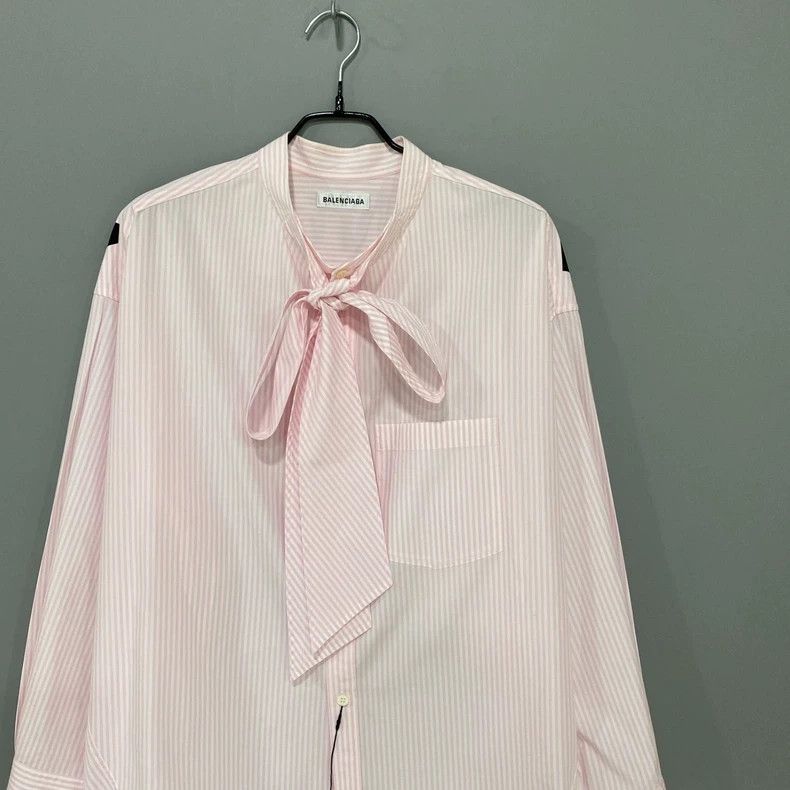 Balenciaga Balenciaga size 34 Pink shirt with logo on the back Size S / US 4 / IT 40 - 2 Thumbnail