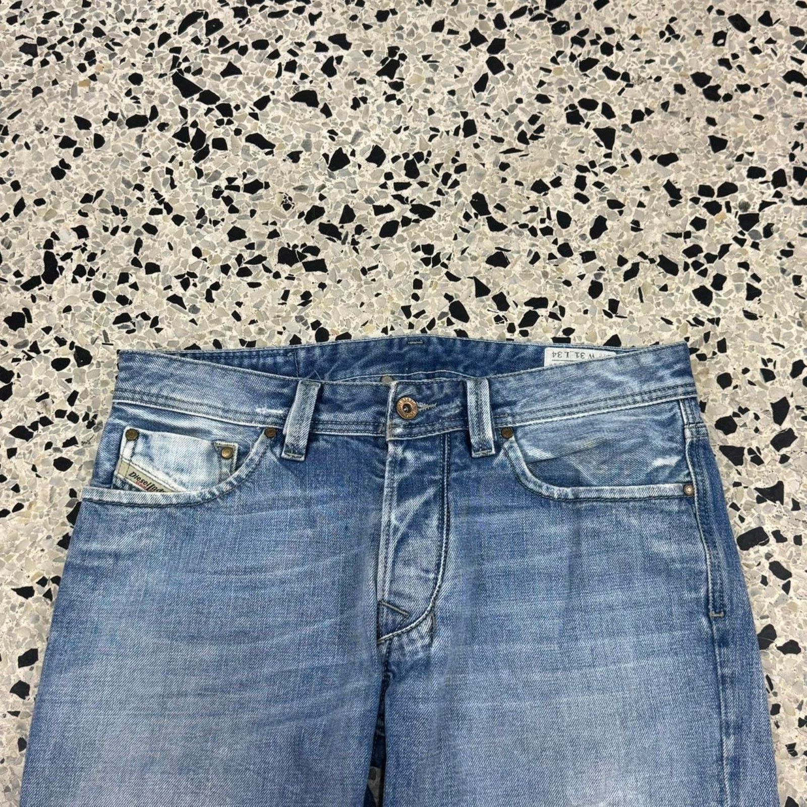 Diesel × Vintage VINTAGE Y2K THRASHED DIESEL INDUSTRY LARKEE DENIM JEANS: Size US 31 - 2 Thumbnail