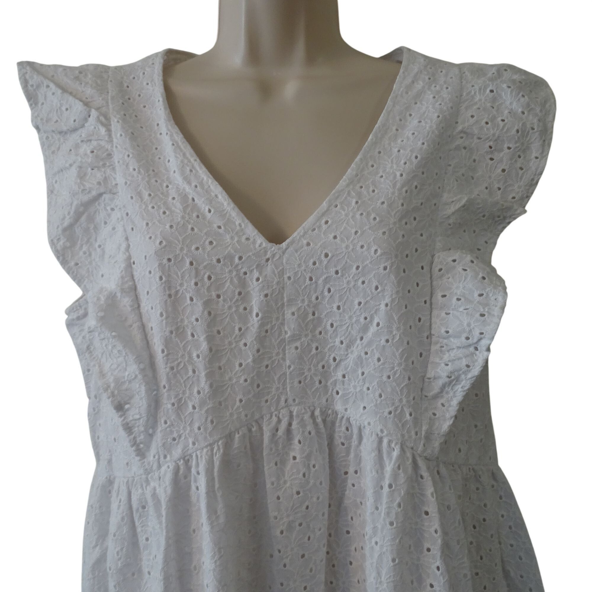 Other Time And Tru White Eyelet Sleeveless Tiered Dress Size M Size M / US 6-8 / IT 42-44 - 4 Thumbnail
