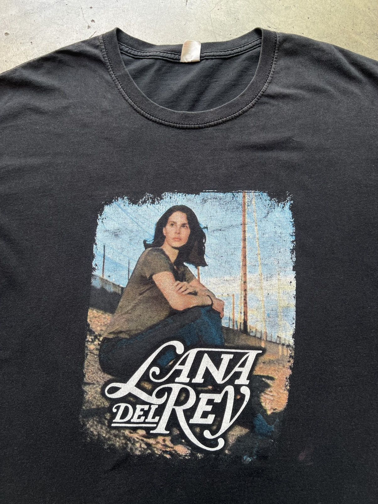 Band Tees × Fruit Of The Loom × Vintage 2019 Lana Del Rey Normal Fucking Rockwell Tee Shirt Size US L / EU 52-54 / 3 - 3 Thumbnail