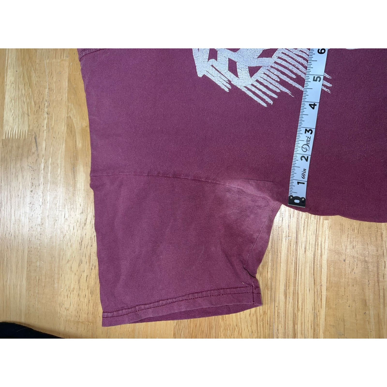 Gildan Art Club Shirt 2011 2012 Artwork School Red Tee Shirt Medium Size US M / EU 48-50 / 2 - 7 Thumbnail
