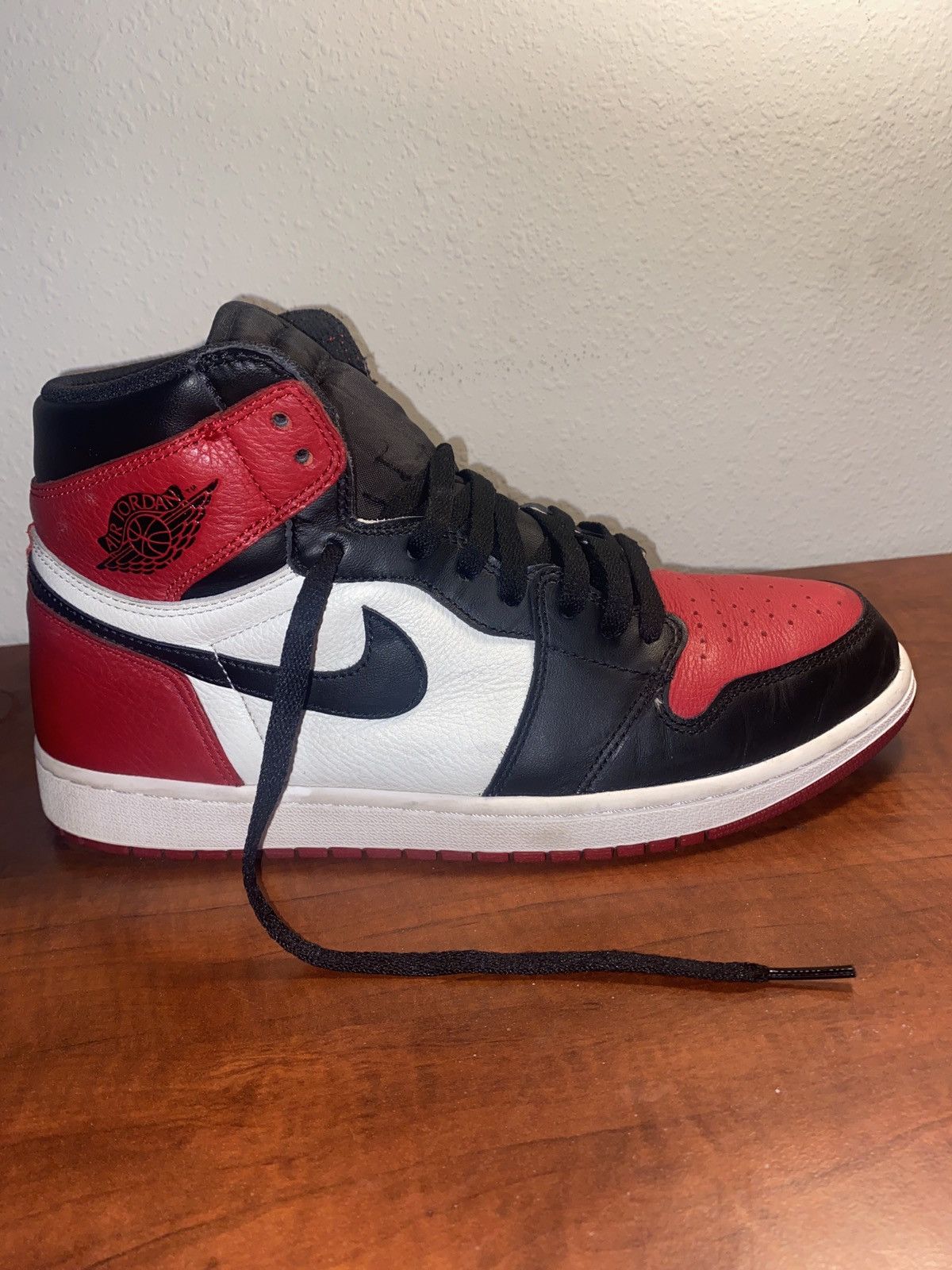 Jordan Brand Jordan 1 Bred Toe Size US 11.5 / EU 44-45 - 1 Thumbnail