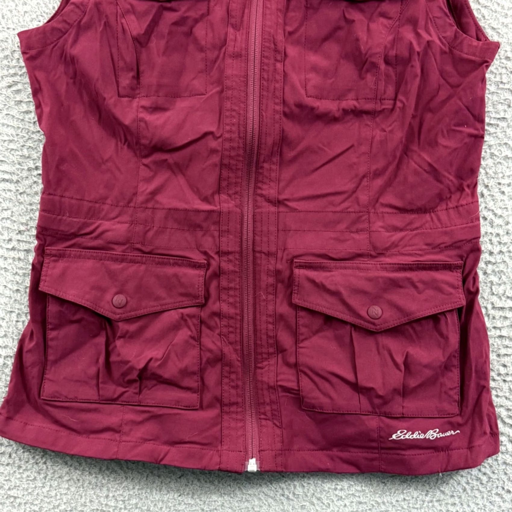 Eddie Bauer Eddie Bauer Travex Vest Womens Medium Plum Travel Outdoor Zip Pockets Vest Size M / US 6-8 / IT 42-44 - 2 Thumbnail