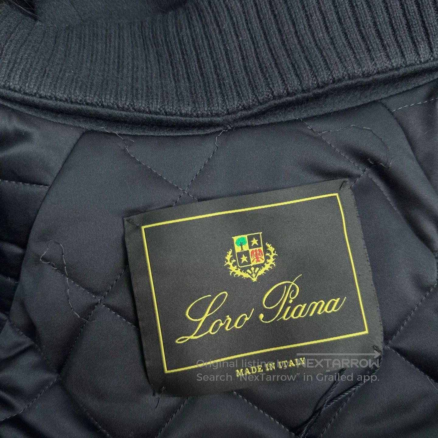 Loro Piana luxurious cashmere coat with fur collar. Size M / US 6-8 / IT 42-44 - 6 Thumbnail