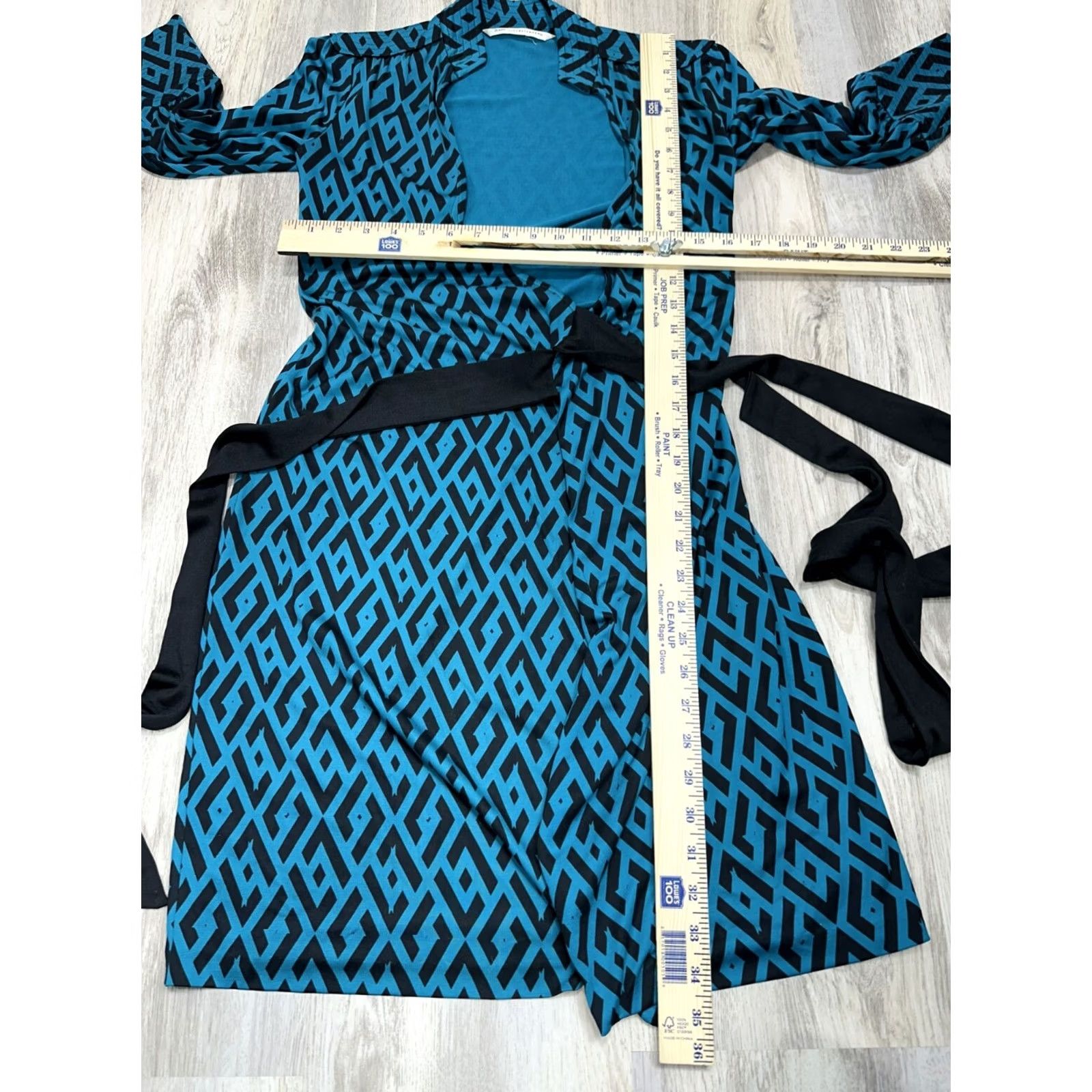Diane von Furstenberg Diane von Furstenberg Blue Geometric Wrap Dress Silk Tie Waist Stretch Sz S Size S / US 4 / IT 40 - 2 Thumbnail