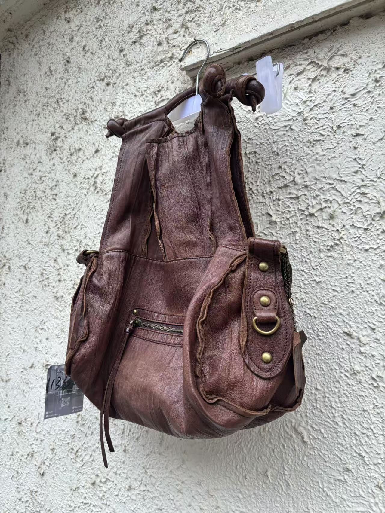 Japanese Brand g.o.a japanese brand brown leather shoulder bag Size ONE SIZE - 3 Thumbnail