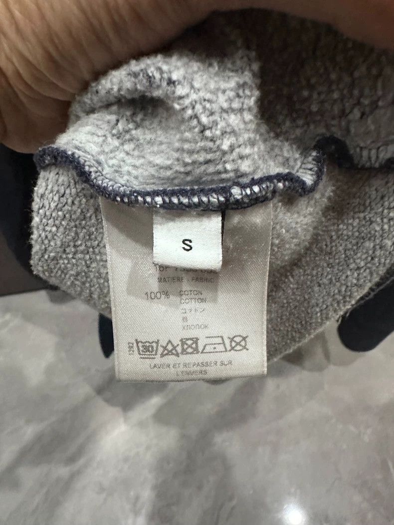 Givenchy givenchy blue dog face sweatshirt size s-2507 Size US S / EU 44-46 / 1 - 3 Thumbnail