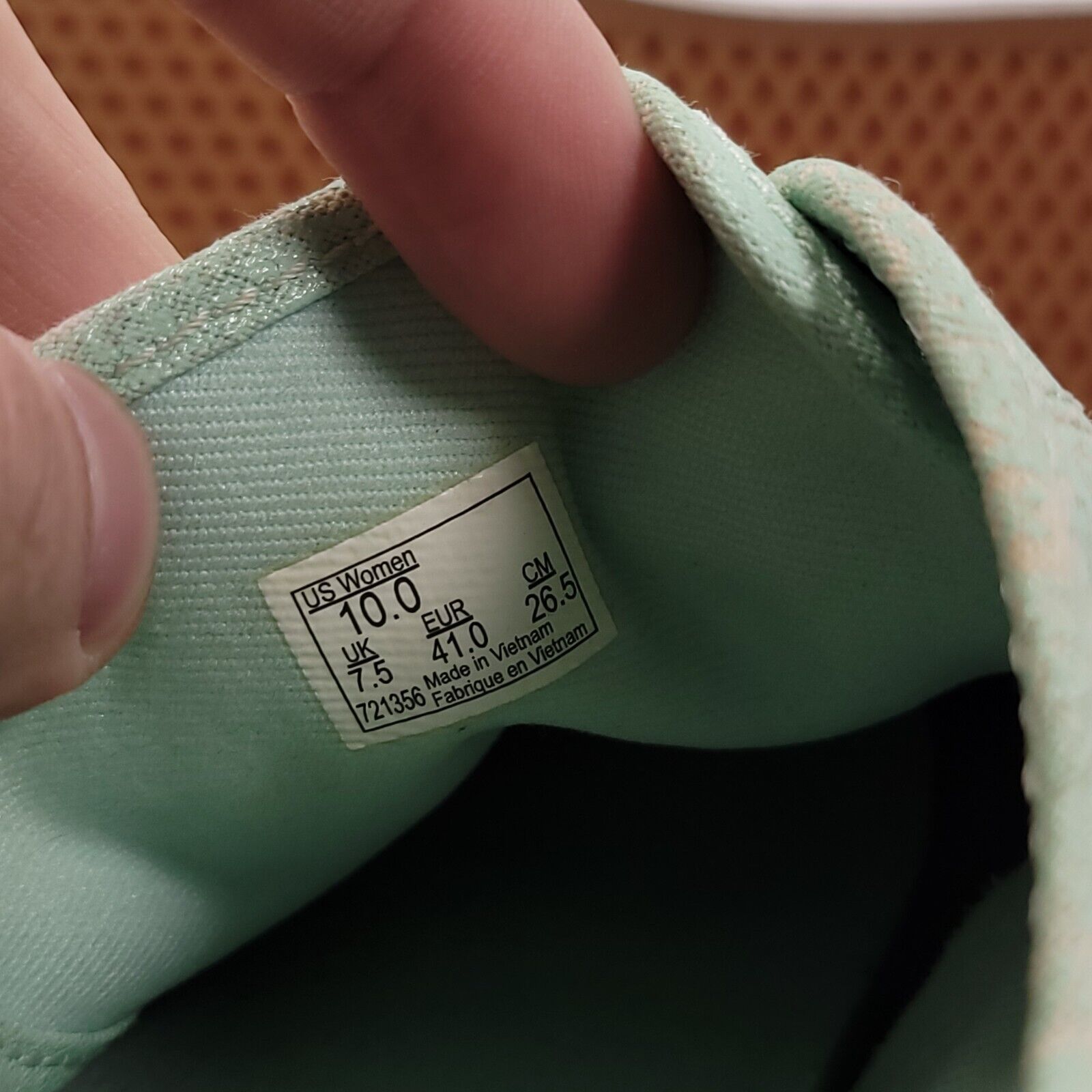 Vans Vans Off the Wall Shoe Womens Size 10 721356 Green White Size US 10 / IT 40 - 9 Thumbnail