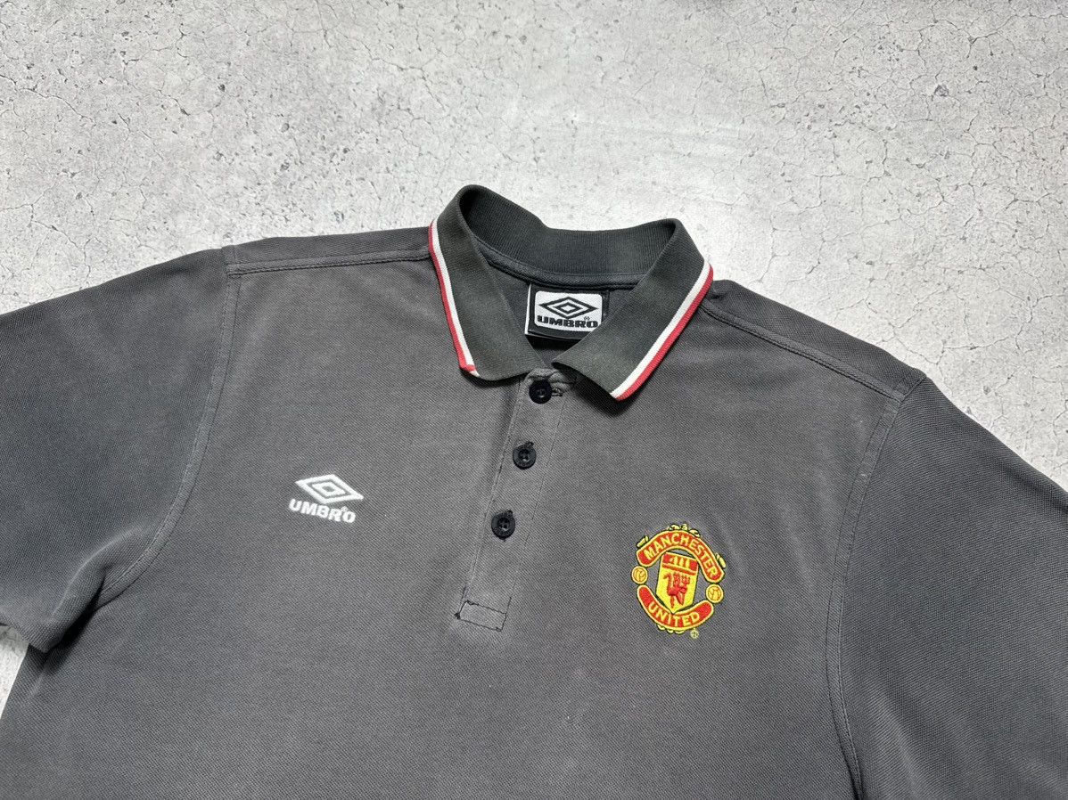 Umbro Umbro FC Manchester United Vintage Soccer Polo Shirt Size US S / EU 44-46 / 1 - 4 Thumbnail