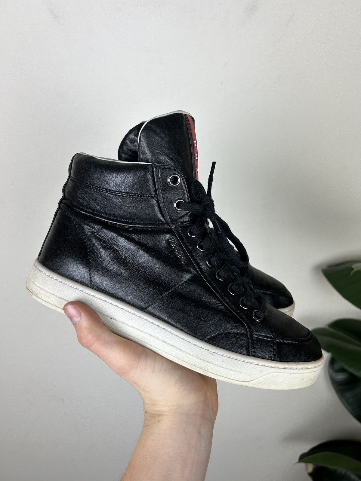 靴 PRADA vintage leather shoes Prada Downtown nappa leather sneakers for Women - Black in UAE