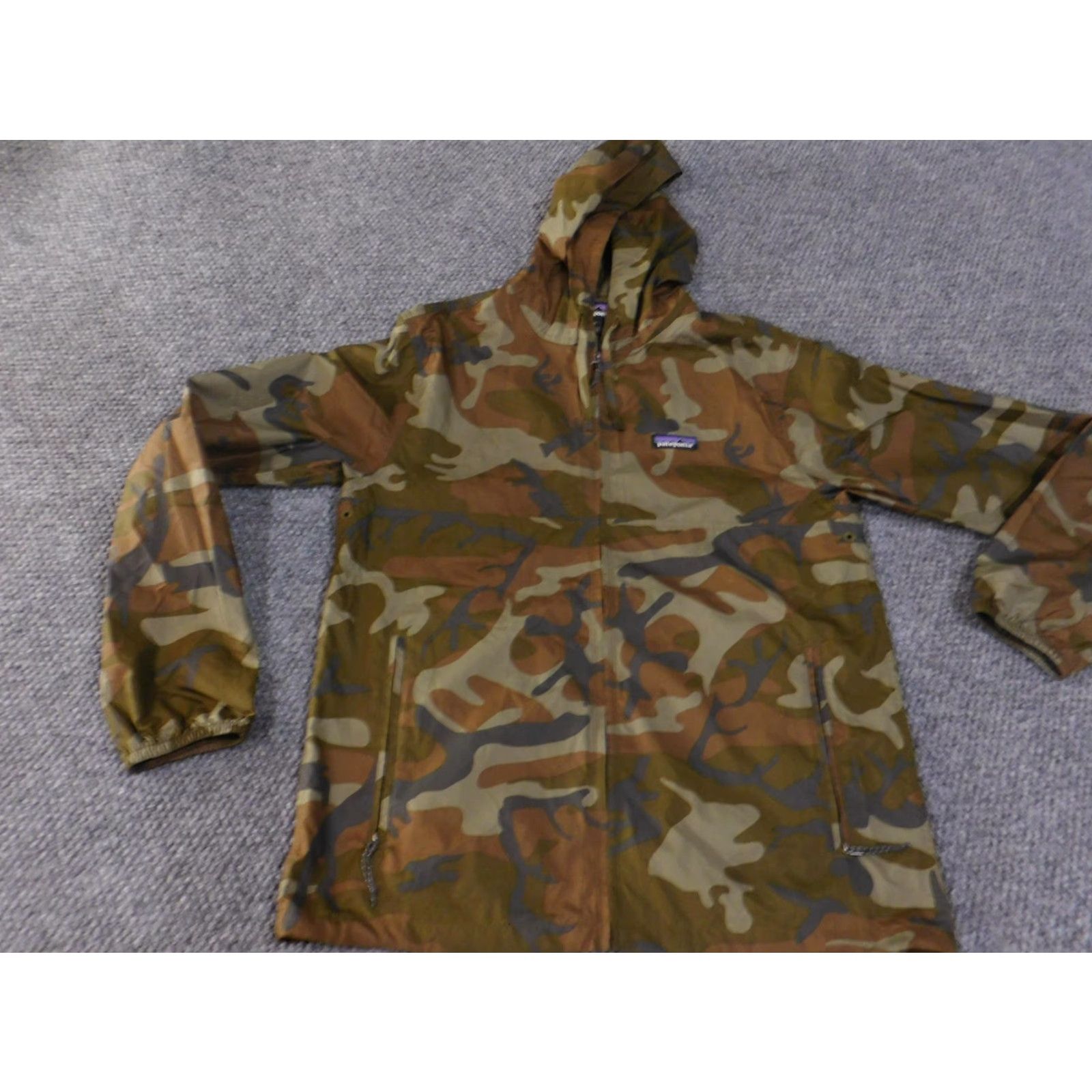 Patagonia Patagonia Jacket Mens Small Camo Brown Hooded Full Zip Windbreaker Outdoors Coat Size US S / EU 44-46 / 1 - 4 Thumbnail